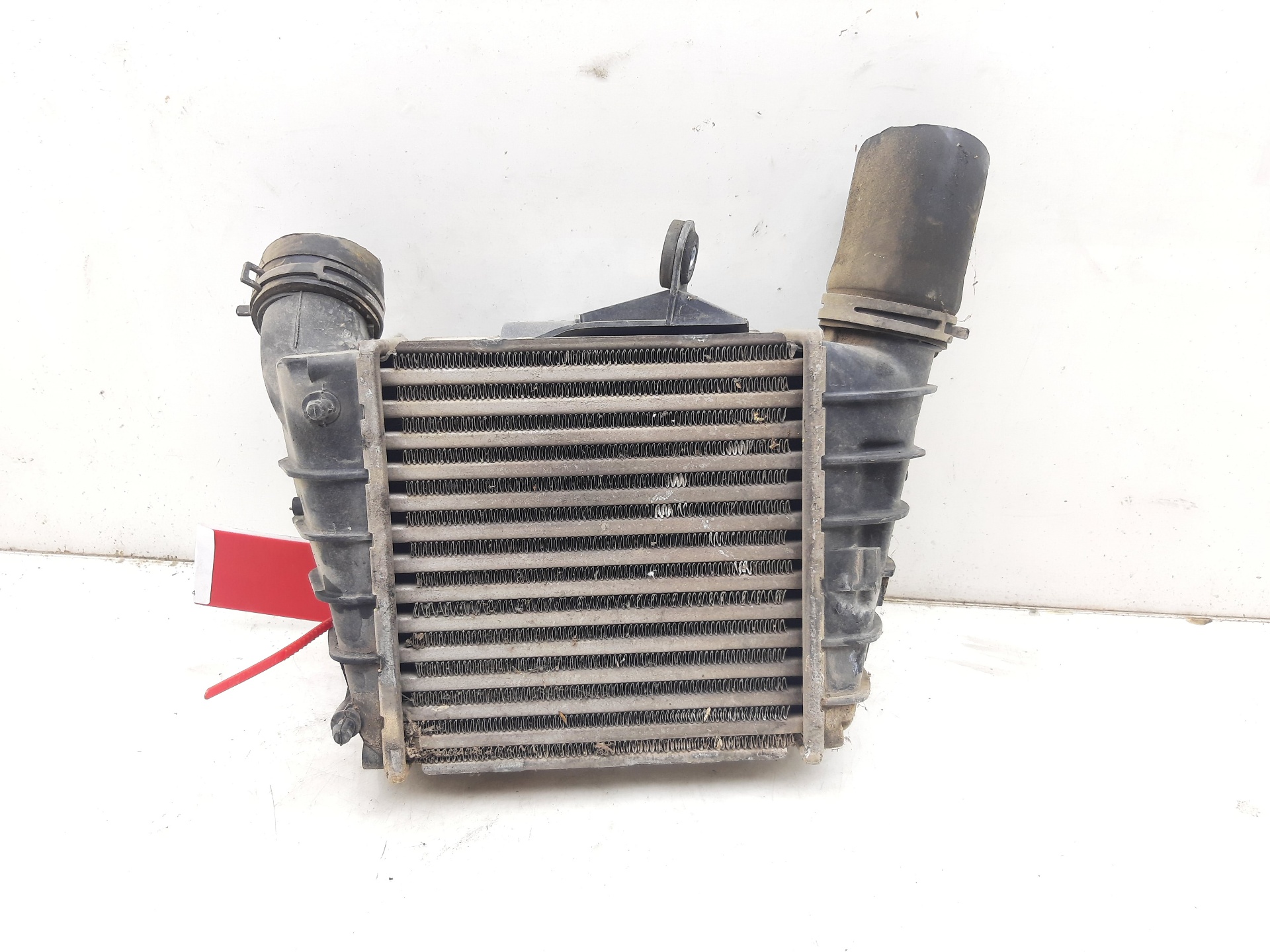 SEAT Ibiza 3 generation (2002-2008) Starpdzesētāja/interkūlera radiators 6Q0145804A 25224434