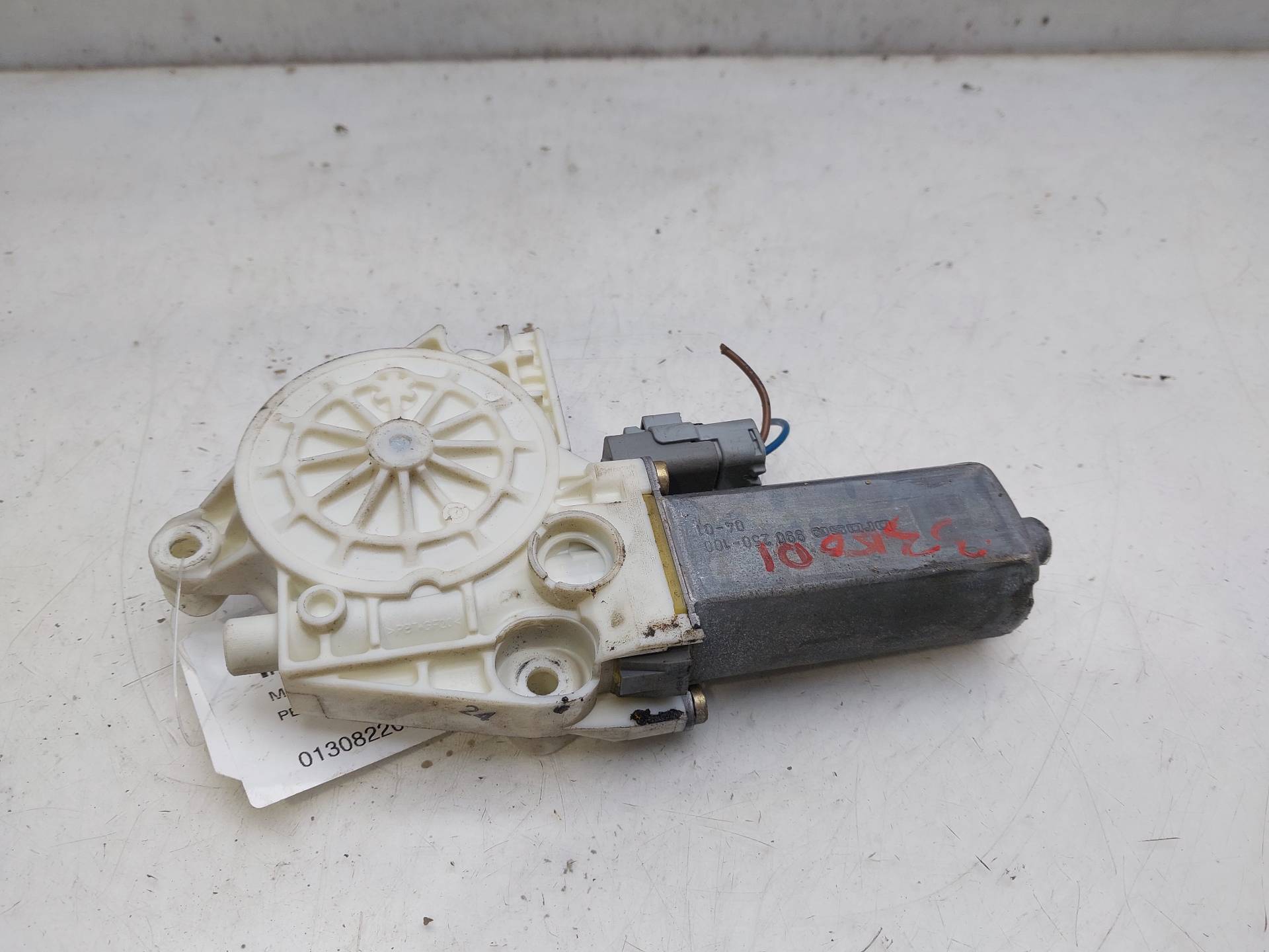 LADA 307 1 generation (2001-2008) Front Left Door Window Regulator Motor 0130822022 22512675