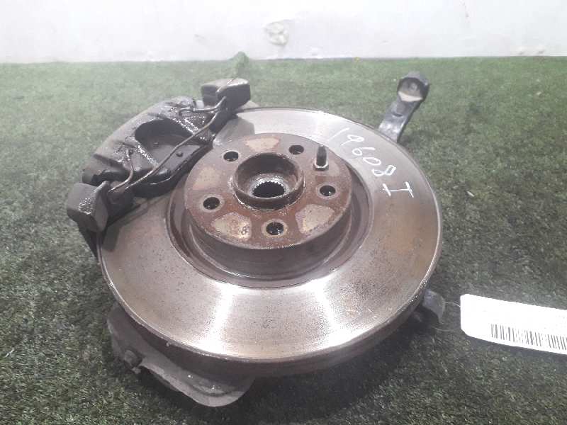 ALFA ROMEO 147 2 generation (2004-2010) Front Left Wheel Hub 0060624975 18480517