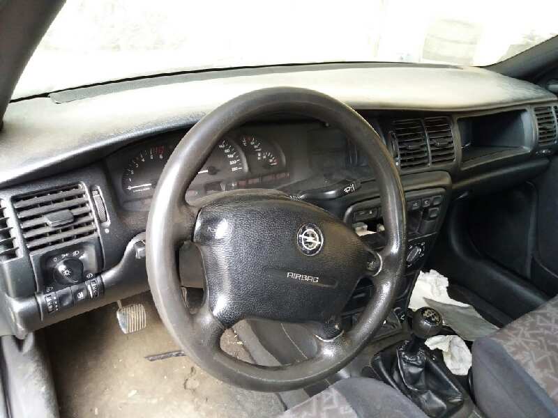 OPEL Vectra B (1995-1999) Váltóáramú generátor 90506202 20185415