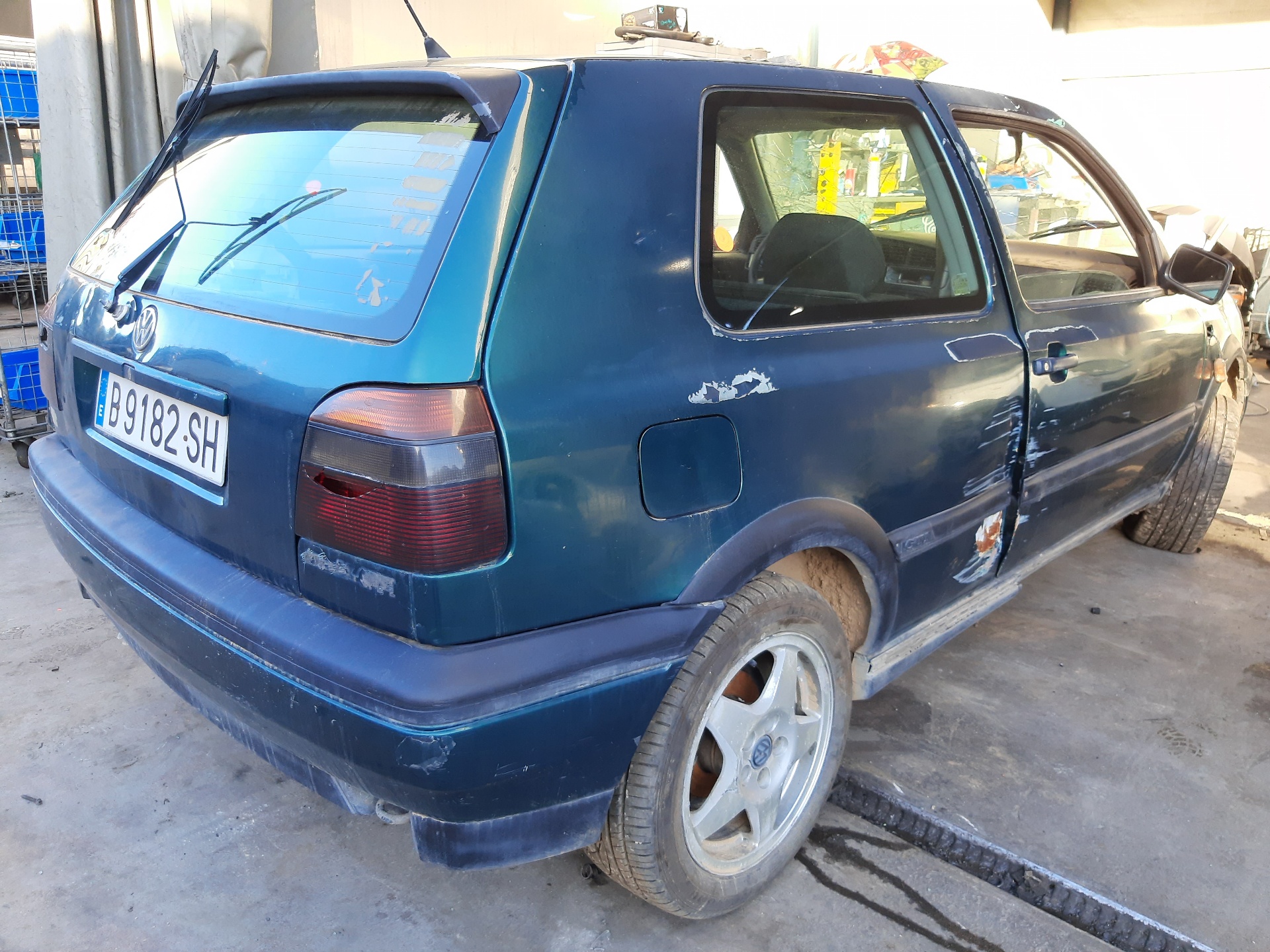 VOLKSWAGEN Golf 3 generation (1991-1998) Резервоар за миене на прозорци 1H0955453 24135451