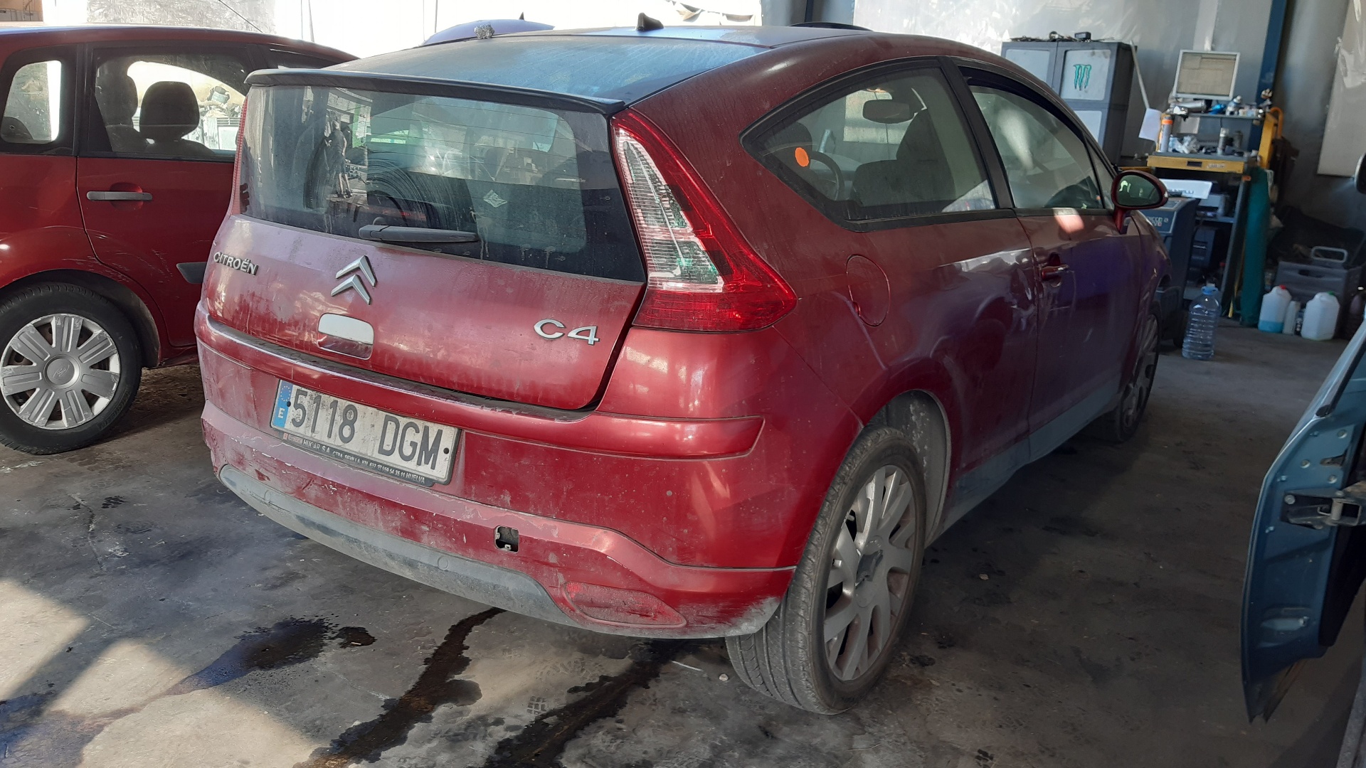 CITROËN C4 1 generation (2004-2011) Кронштейн ручки передней левой двери 96435311VD 22020052