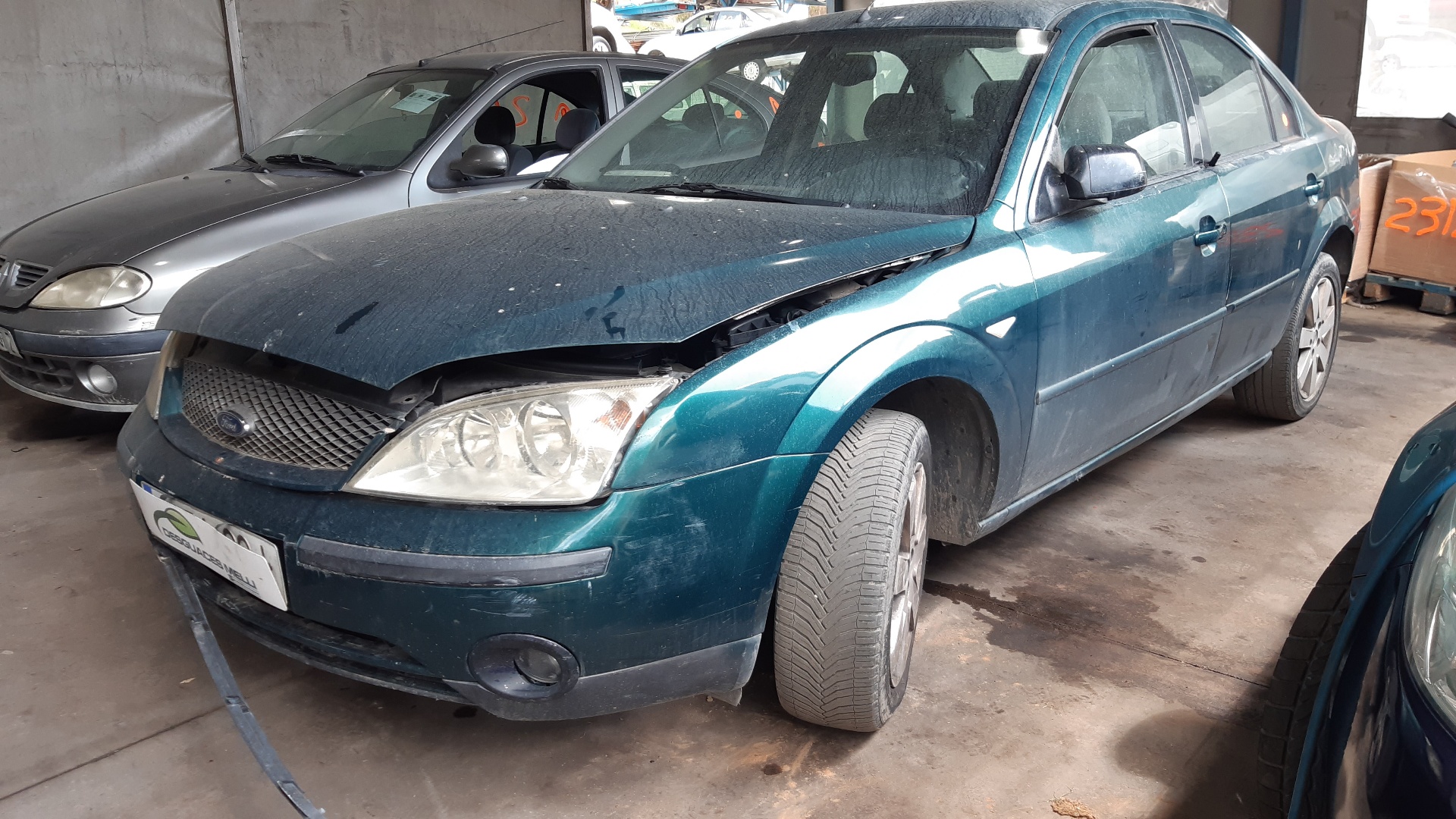 FORD Mondeo 3 generation (2000-2007) Левая противотуманка переднего бампера 1S7115K202AC 18675943