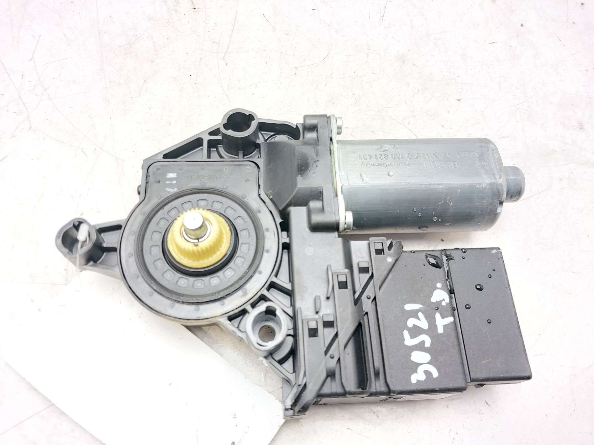 CHEVROLET Golf 6 generation (2008-2015) Rear Right Door Window Control Motor 5K0959704D 24119554