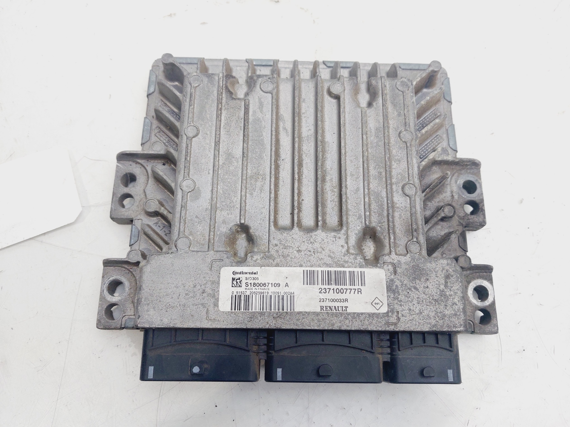 RENAULT Engine Control Unit ECU 237100777R 25415519