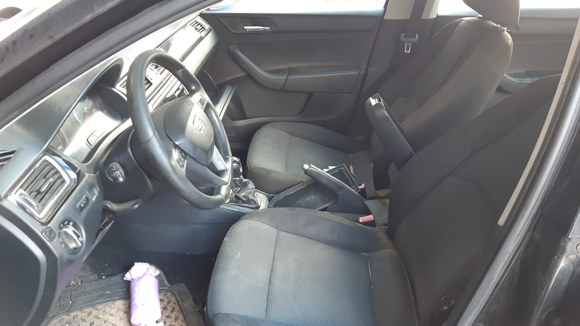 SEAT Toledo 4 generation (2012-2020) Rear Left Door Exterior Handle 5N0837017E 24052419