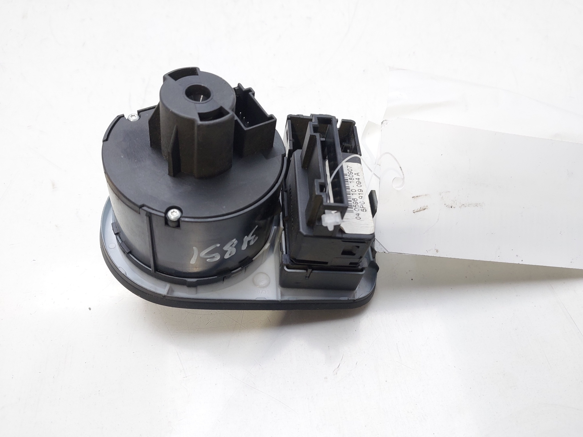 SEAT Leon 2 generation (2005-2012) Headlight Switch Control Unit 5P0919094A 20399363