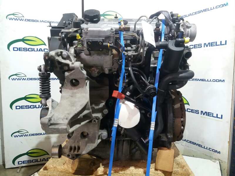 VOLVO V40 1 generation (1996-2004) Motor D4192T2 22020546