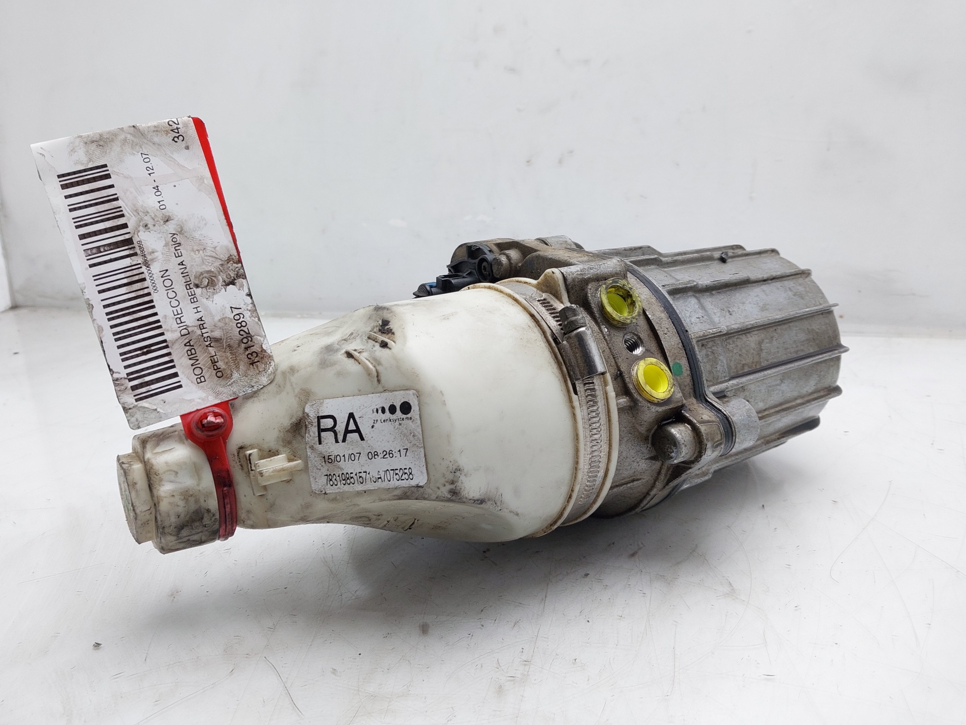 OPEL Astra J (2009-2020) Power Steering Pump 13192897 24359254