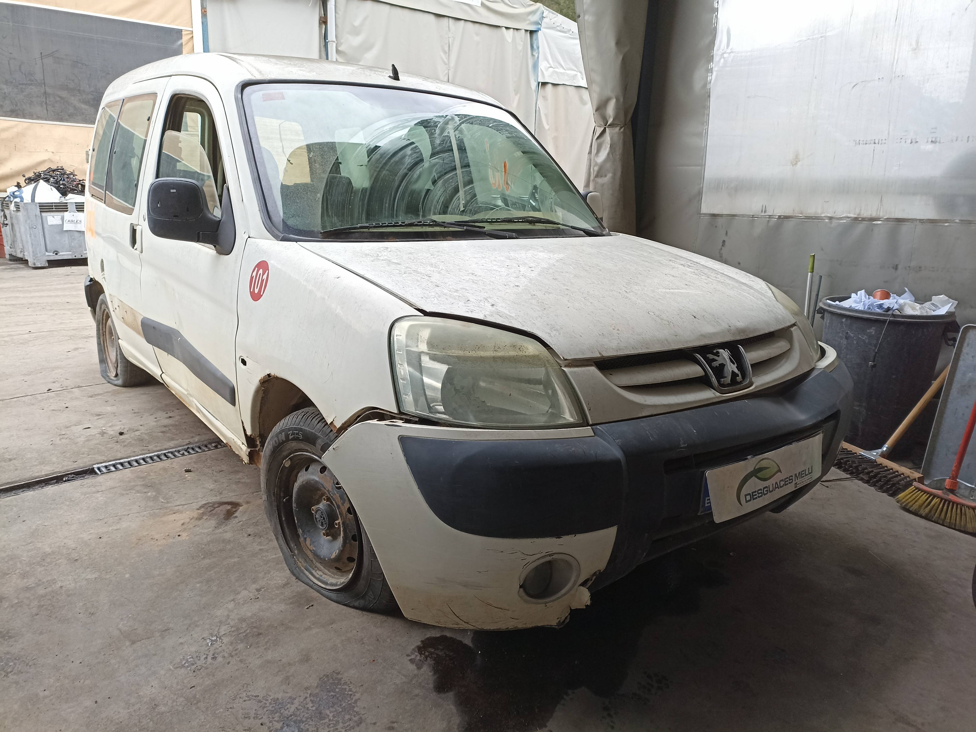 PEUGEOT Partner 1 generation (1996-2012) Mâner de deschidere interioară dreapta spate 96593439 18787094