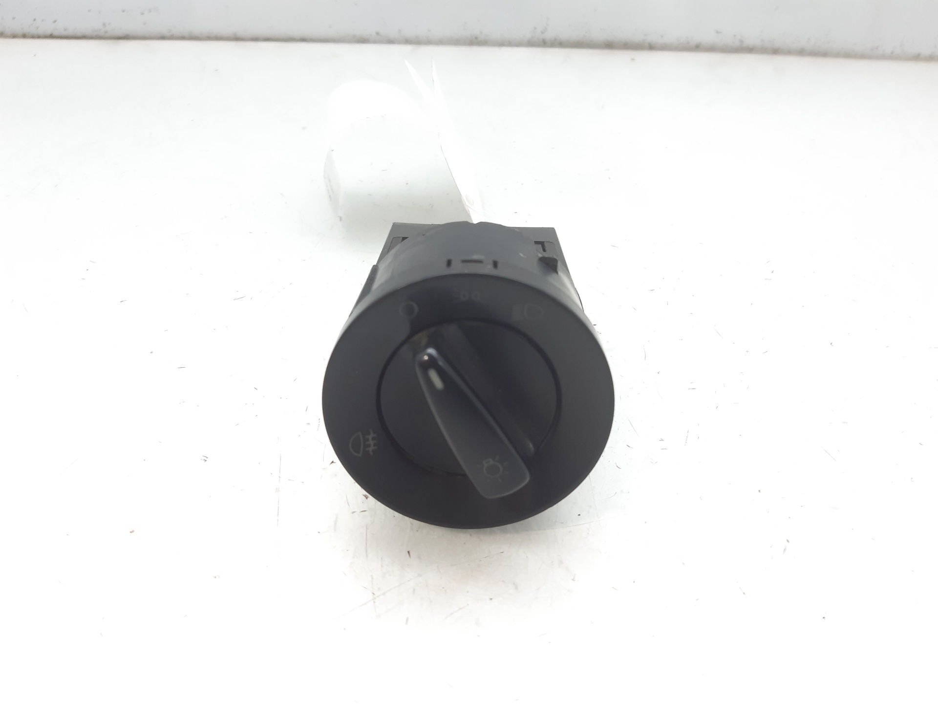 SKODA Octavia 1 generation (1996-2010) Headlight Switch Control Unit 3B0941531 22304379