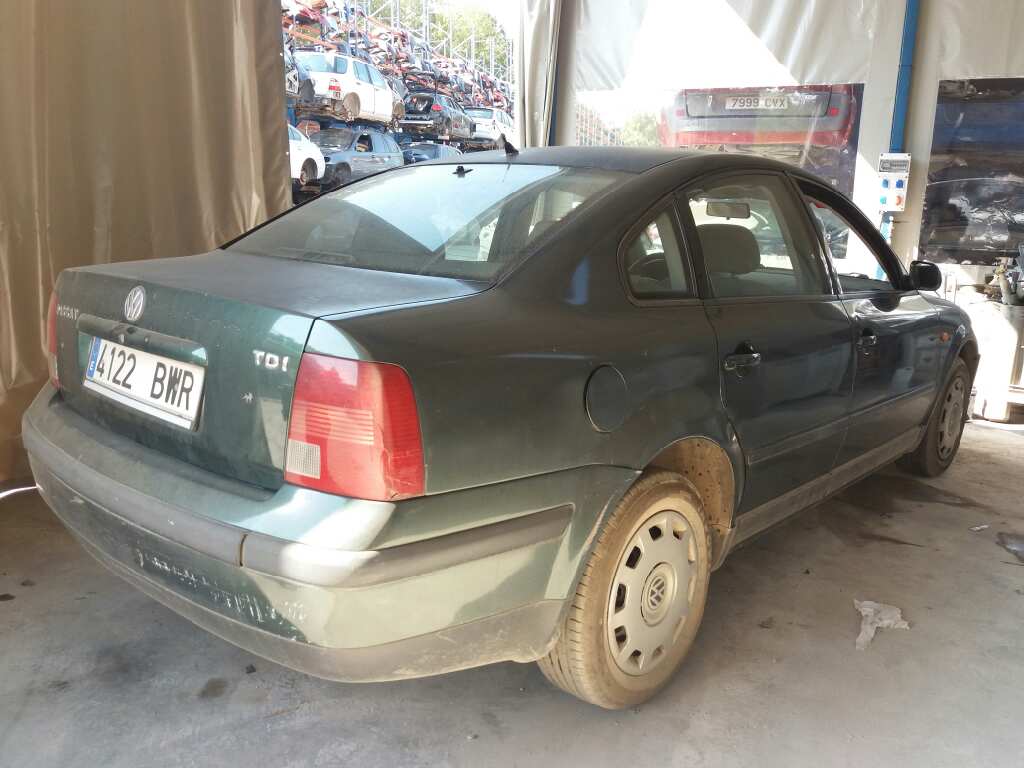 VOLKSWAGEN Passat B5 (1996-2005) Маторчик стеклоподъемника передней правой двери 0130821694 20177121