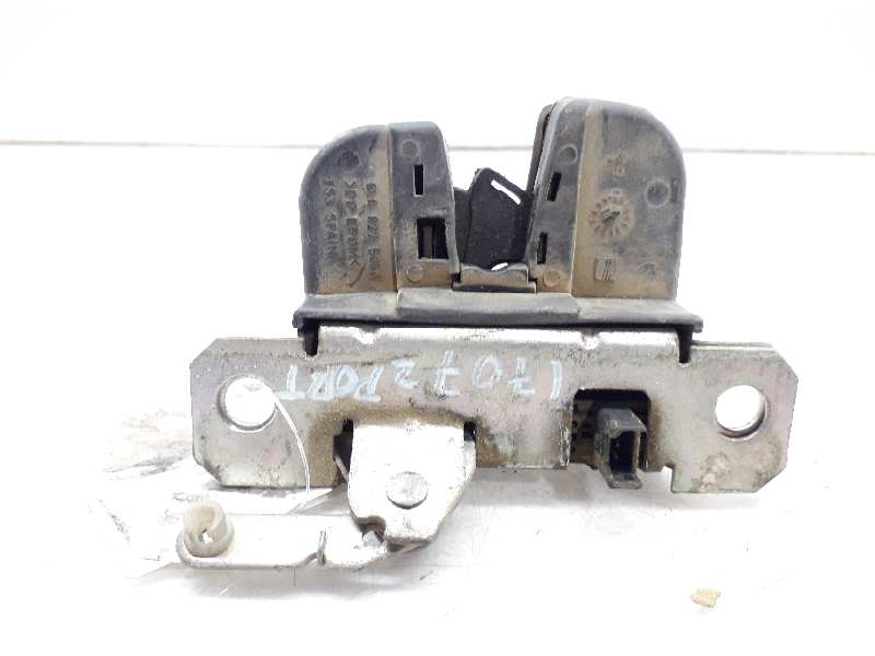 SEAT Cordoba 2 generation (1999-2009) Tailgate Boot Lock 6L6827505A 20187359