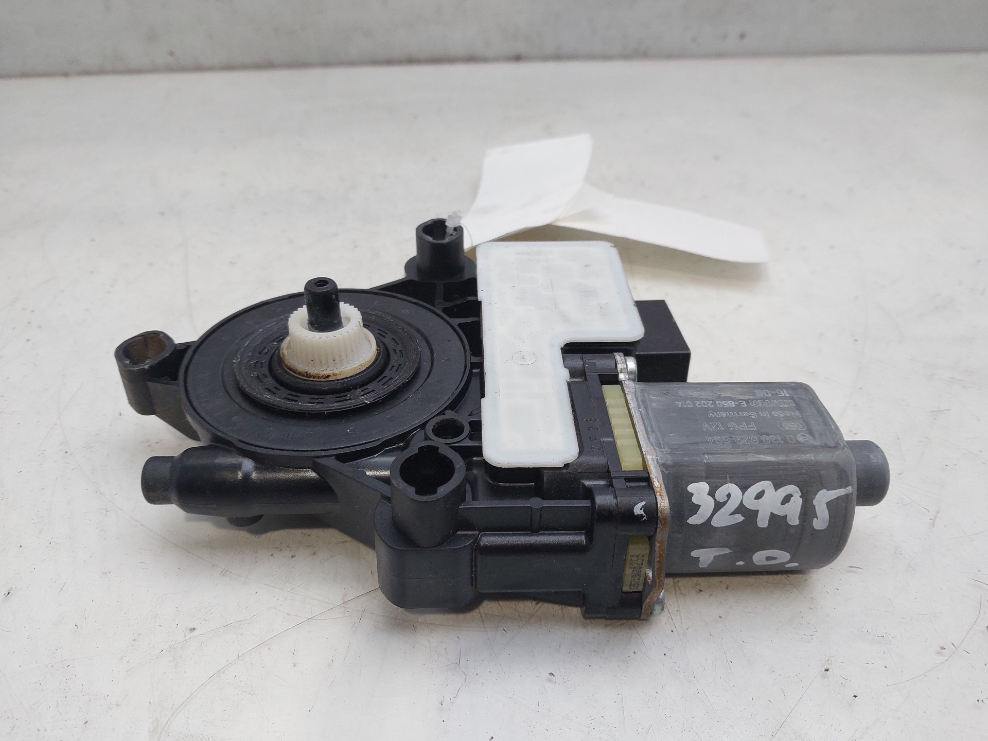 VOLKSWAGEN Golf 7 generation (2012-2024) Rear Right Door Window Control Motor 5Q0959812 22772237