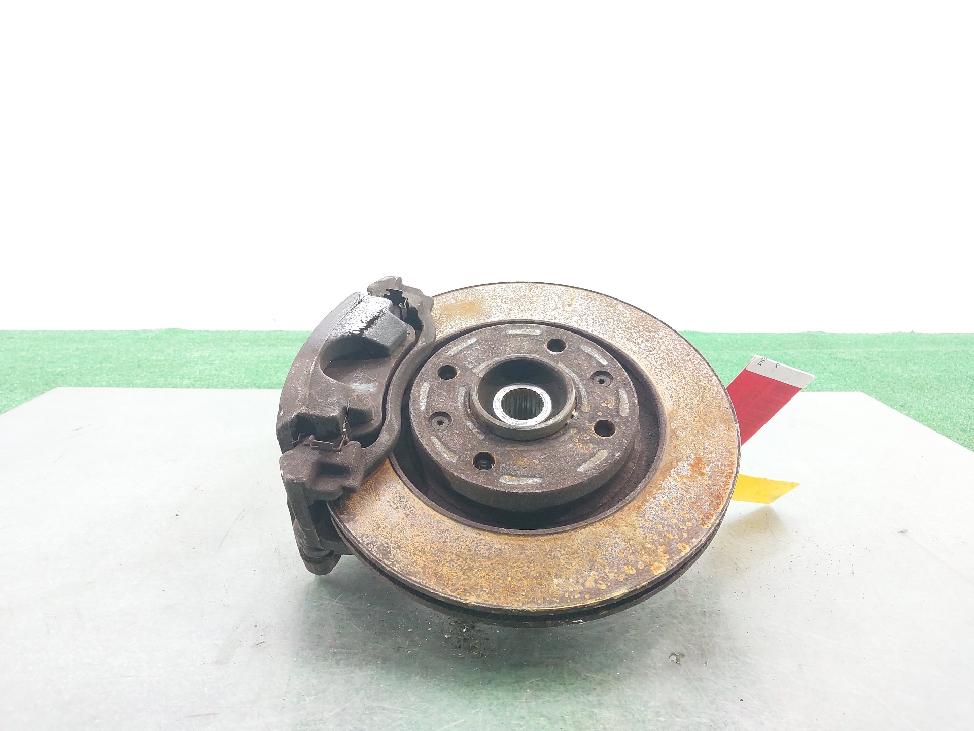 CITROËN Xsara 1 generation (1997-2004) Front Left Wheel Hub 364654 25108656