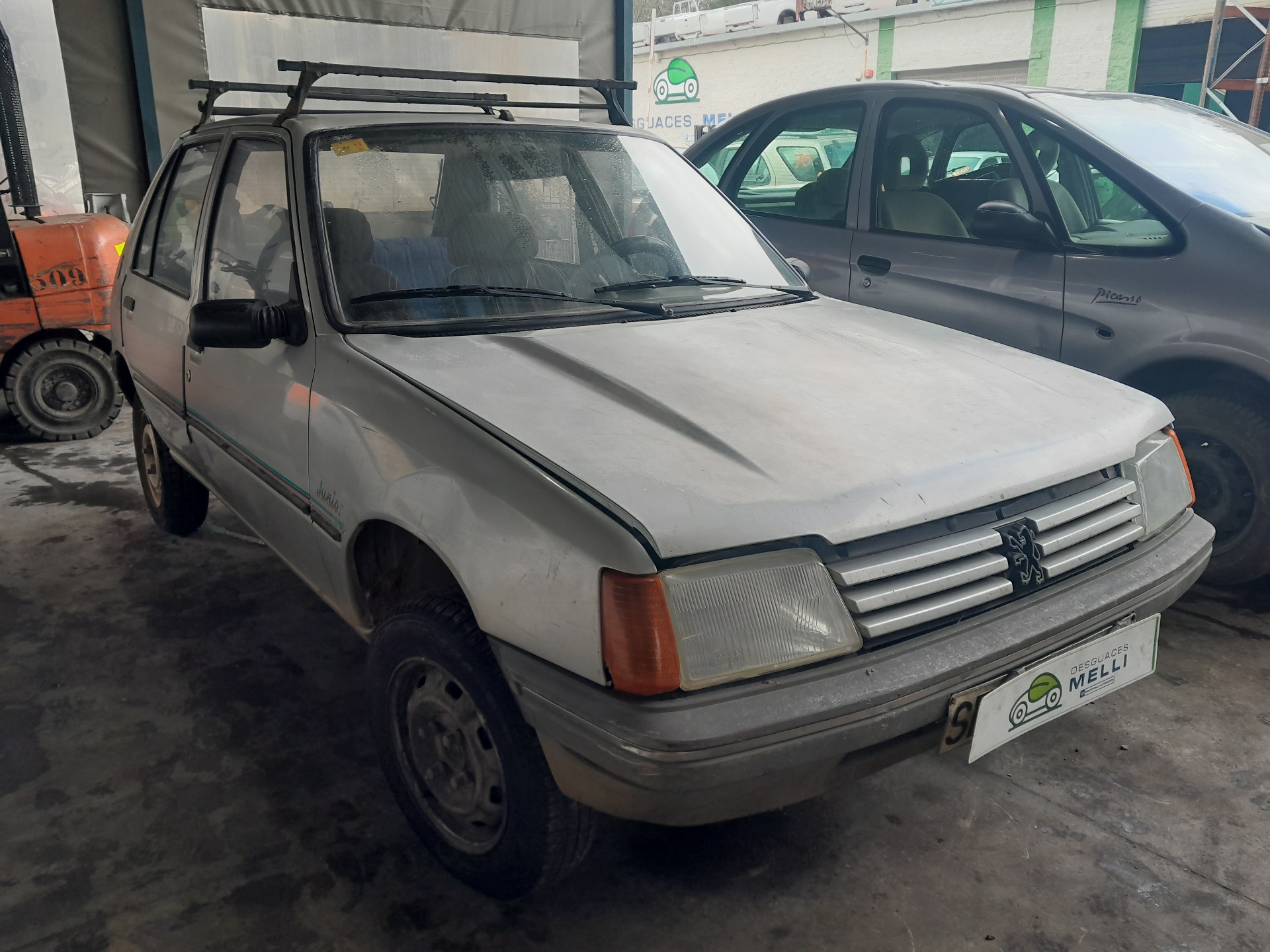 PEUGEOT 205 1 generation (1983-1998) Radiátorrács 9253108580 22923437