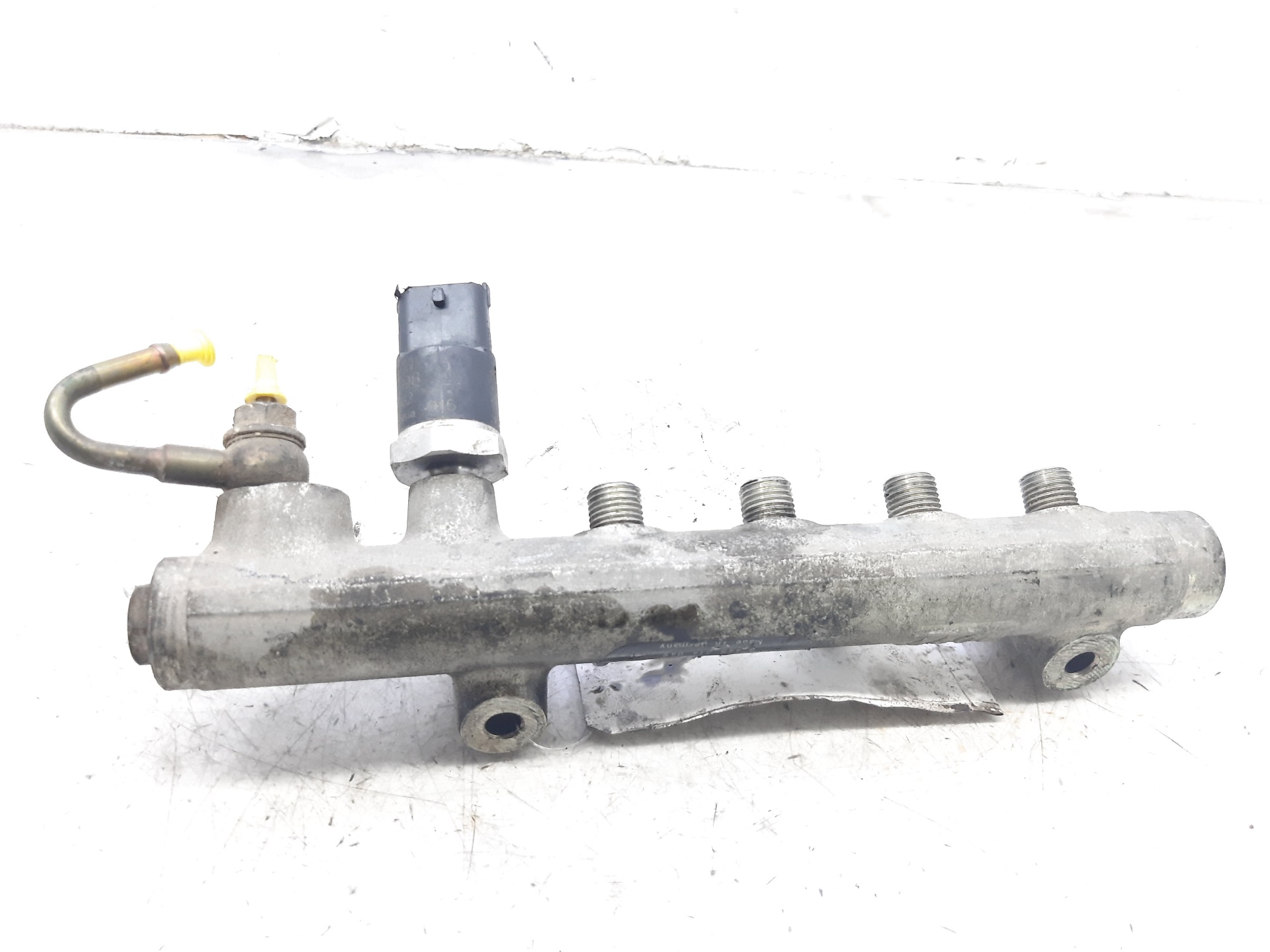 OPEL Astra H (2004-2014) Fuel Rail 0445214049 24944070