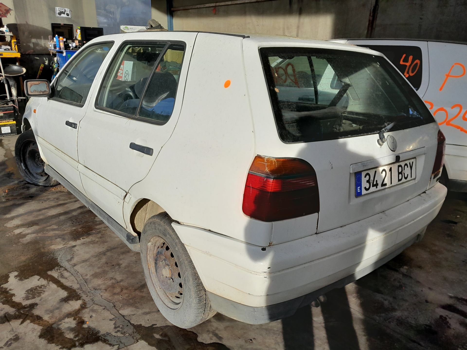 VOLKSWAGEN Golf 3 generation (1991-1998) Ёжик H17838752E 22481836