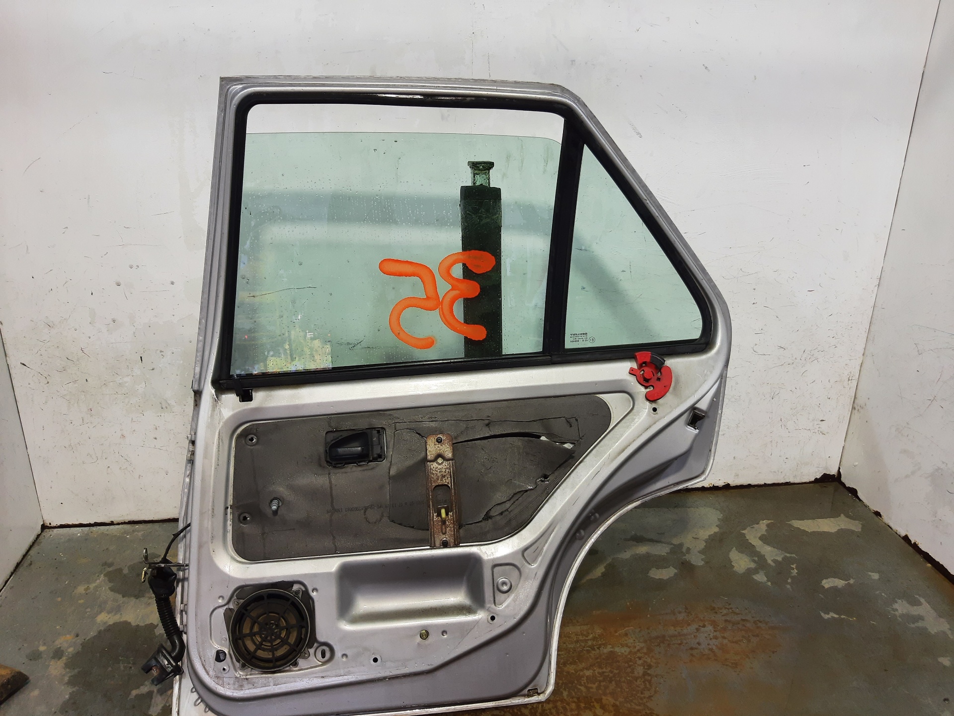 CITROËN Saxo 2 generation (1996-2004) Rear Right Door 900898 22375342