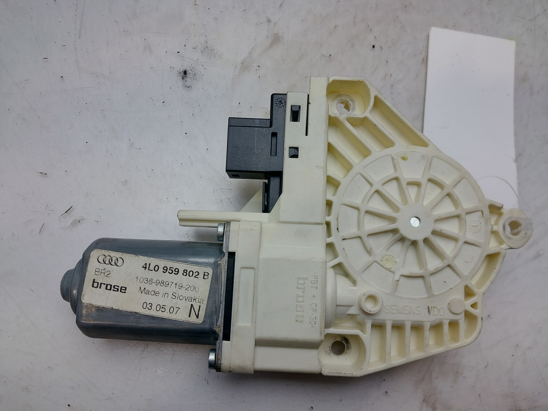 AUDI Q7 4L (2005-2015) Rear Right Door Window Control Motor 4L0959802B 20789565