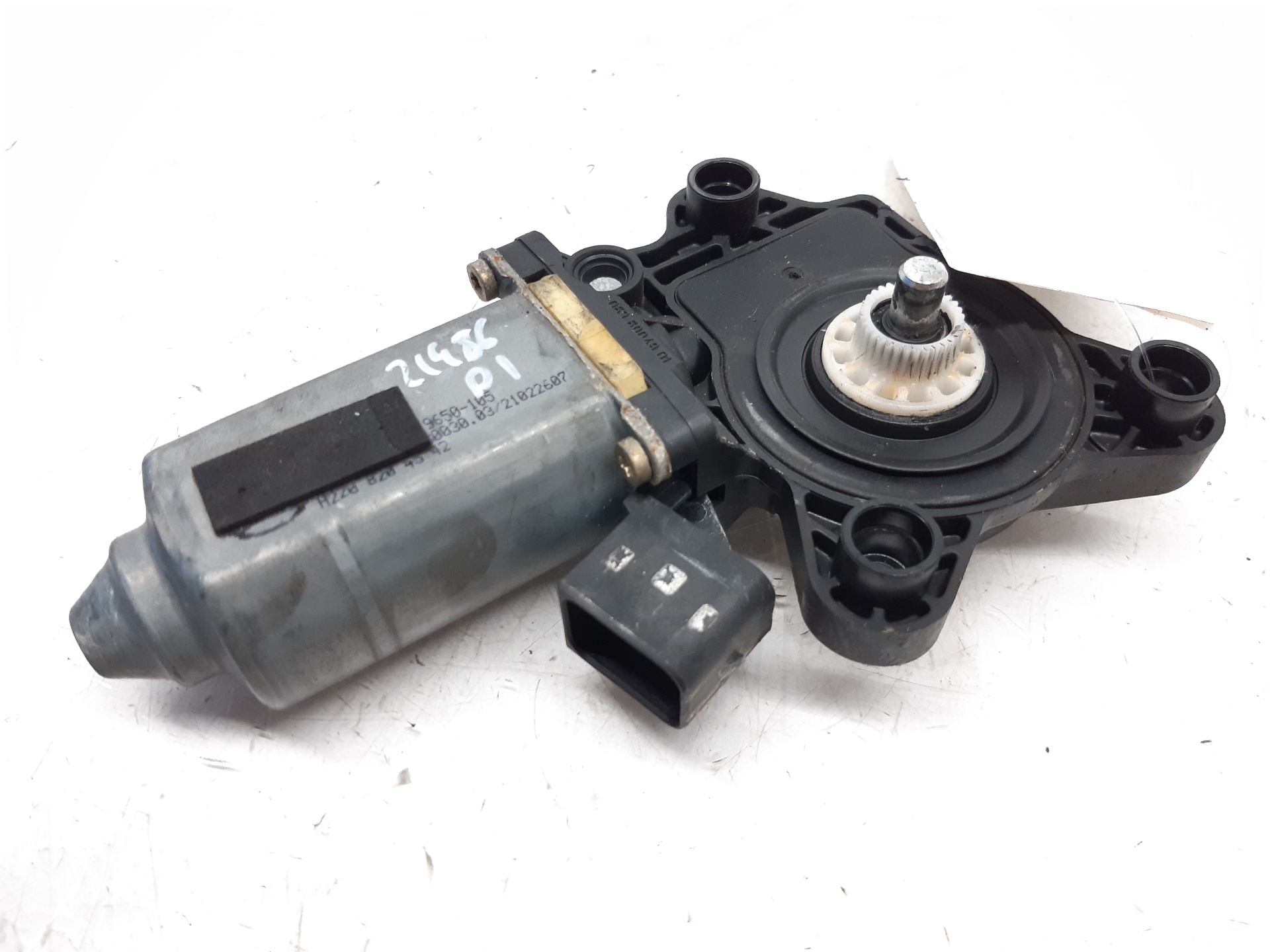 MERCEDES-BENZ S-Class W220 (1998-2005) Front Left Door Window Regulator Motor 2208204542 18600989