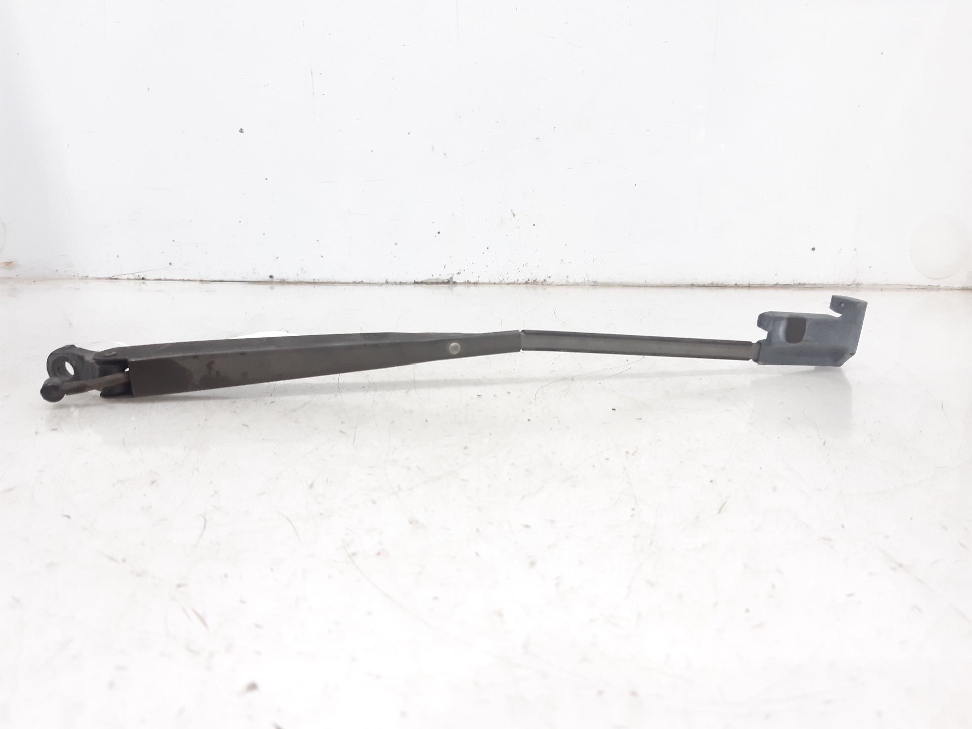 FORD Orion 3 generation (1990-1993) Tailgate Window Wiper Arm 5024644 24128674