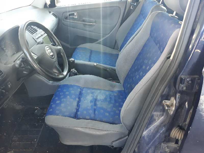 SEAT Cordoba 1 generation (1993-2003) Priekšējo labo durvju logu pacelšanas slēdži 6H0959855A 22070627