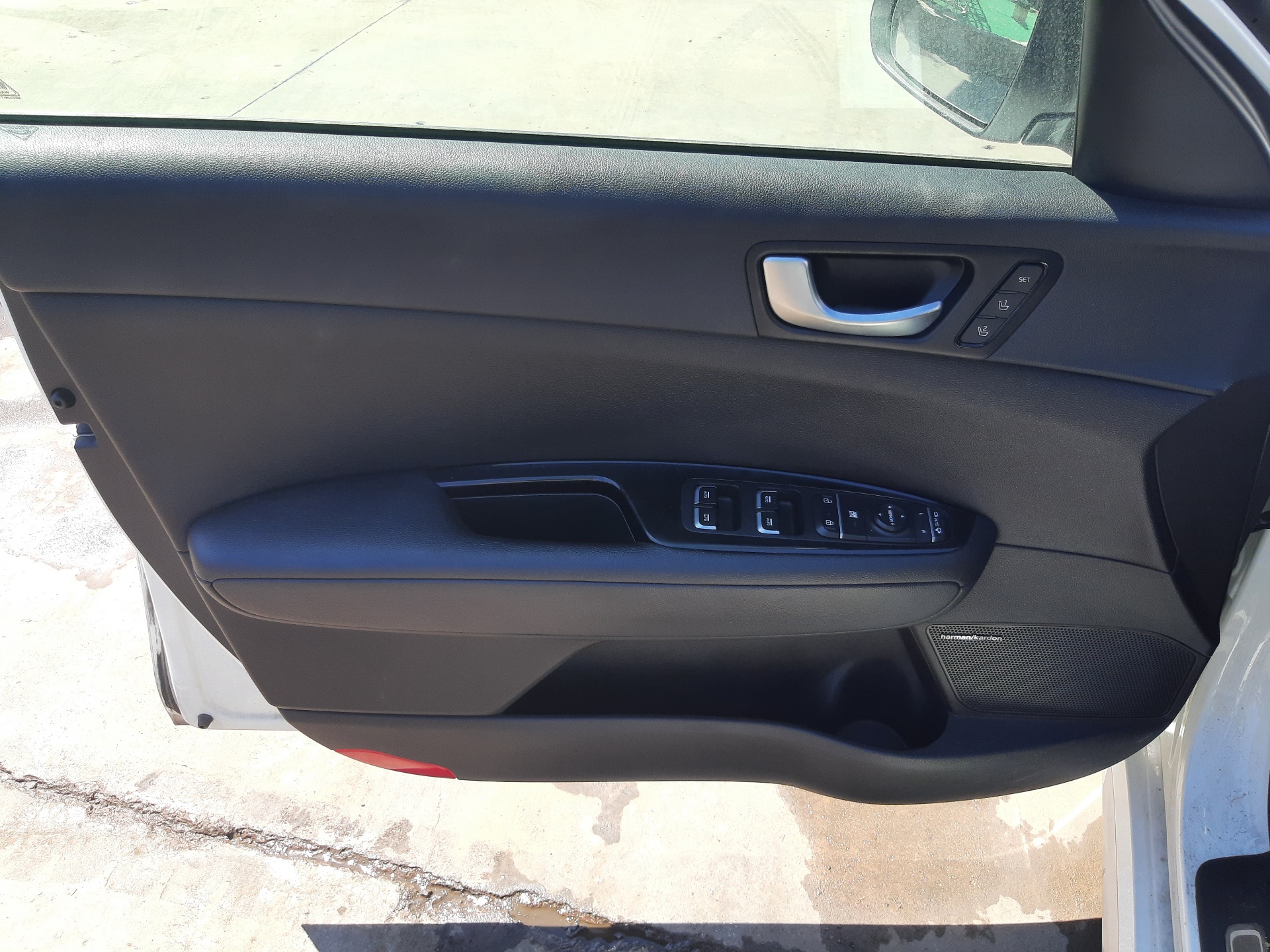 KIA Optima 4 generation (2015-2020) Front Left Door Panel 82301D4300BJG 25294396