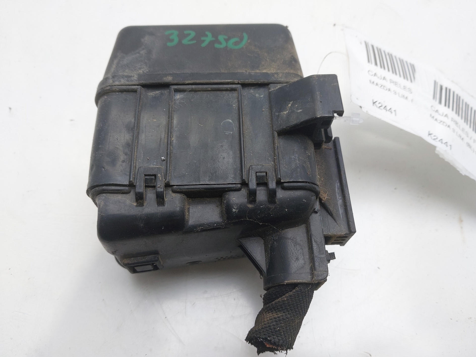 MAZDA 3 BK (2003-2009) Fuse Box K2441 22561457