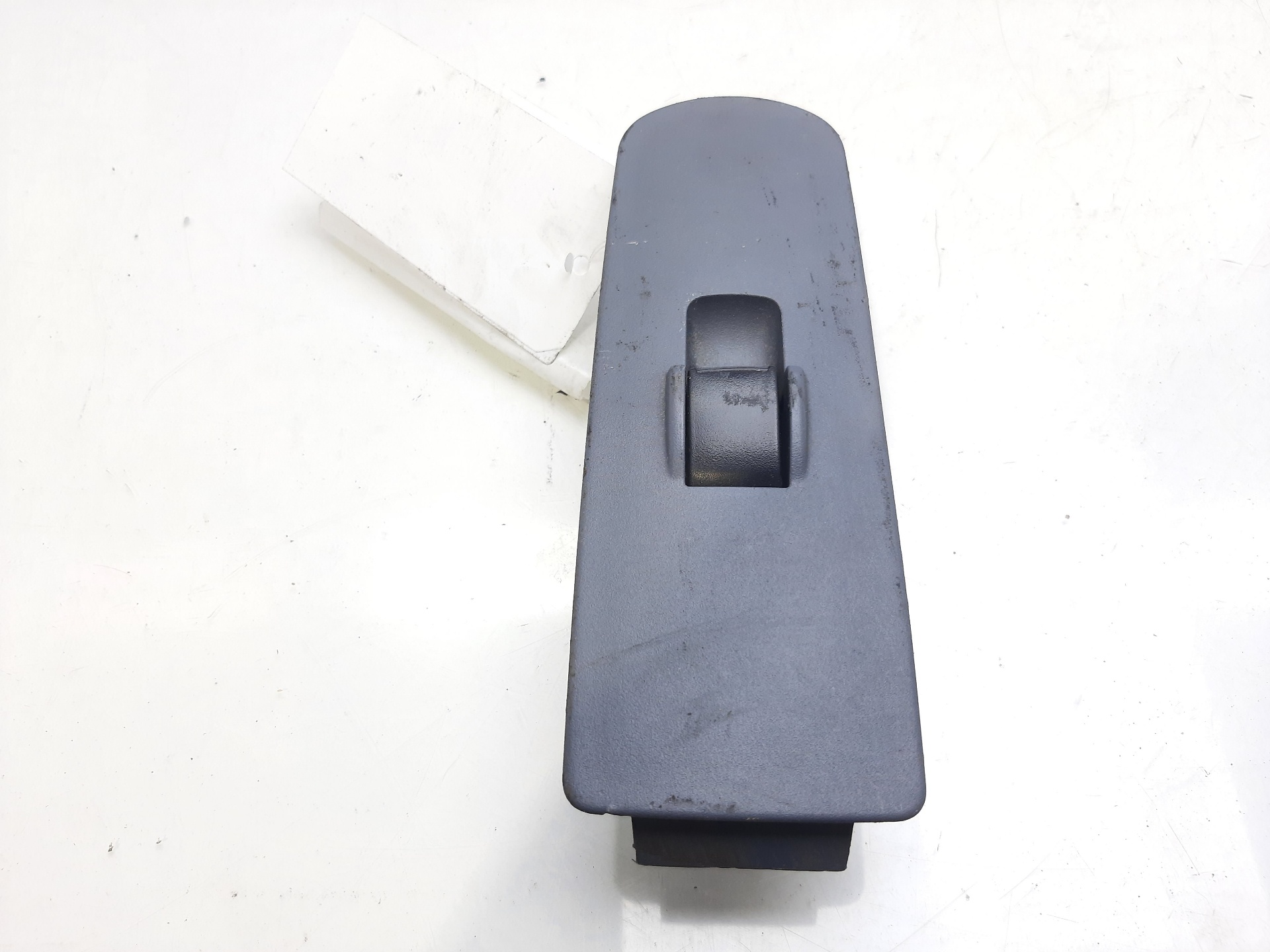 VOLKSWAGEN Colt 6 generation (2002-2013) Front Right Door Window Switch MR587944 21010967