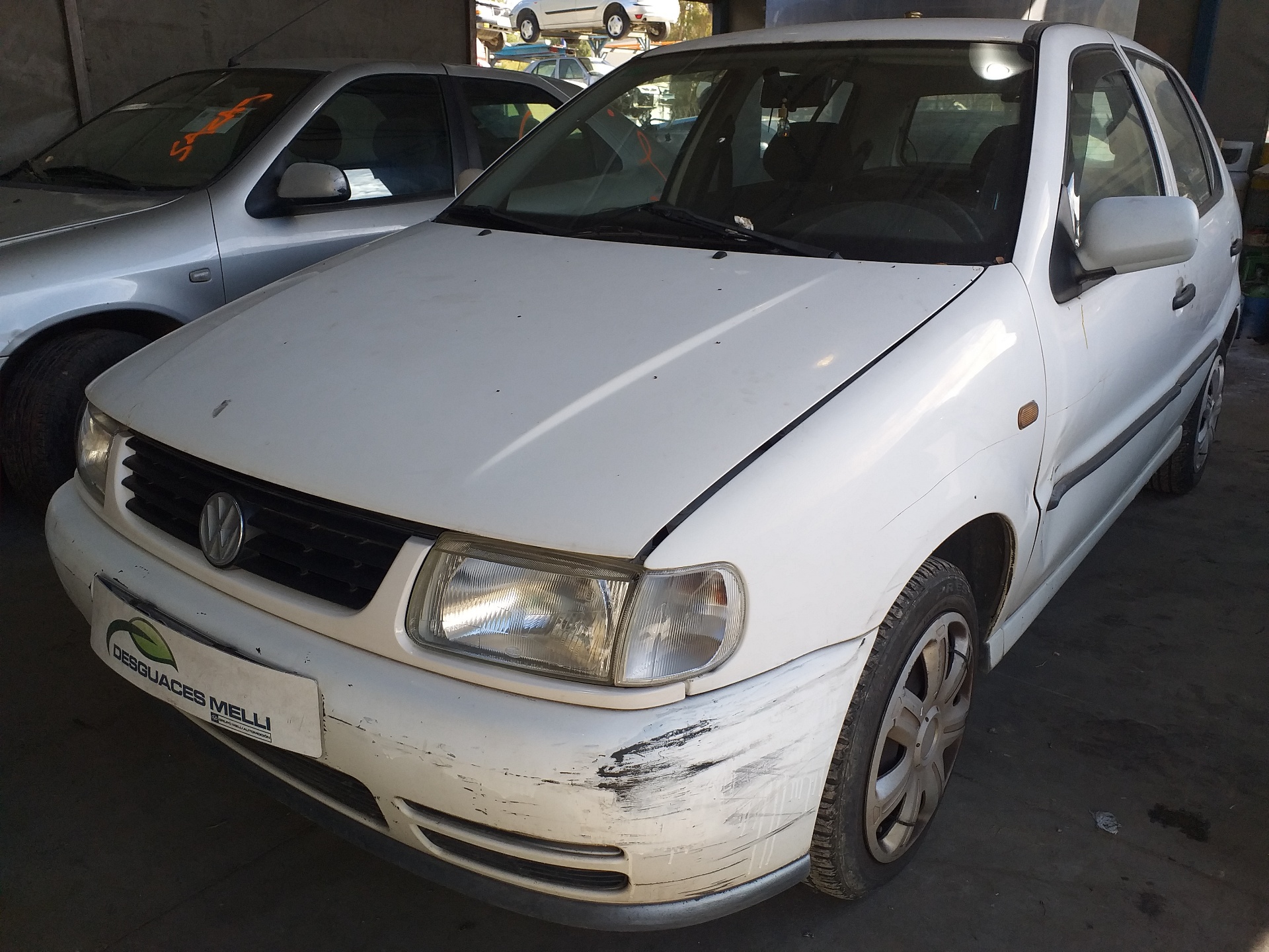 VOLKSWAGEN Polo 3 generation (1994-2002) Priekinių kairių durų išorinė rankenėlė 6N0837207C 22020402