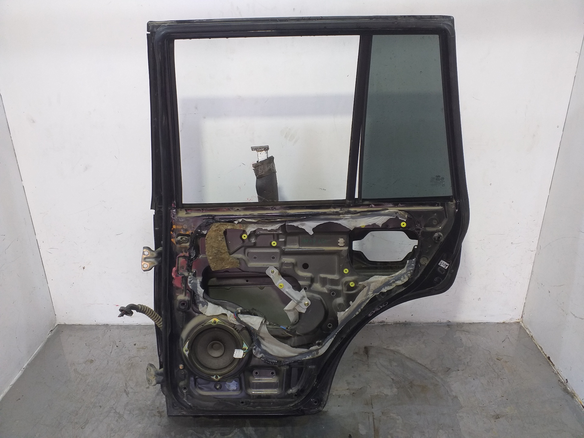 HYUNDAI Terracan 2 generation (2004-2009) Höger bakdörr 77020H1510 25195854