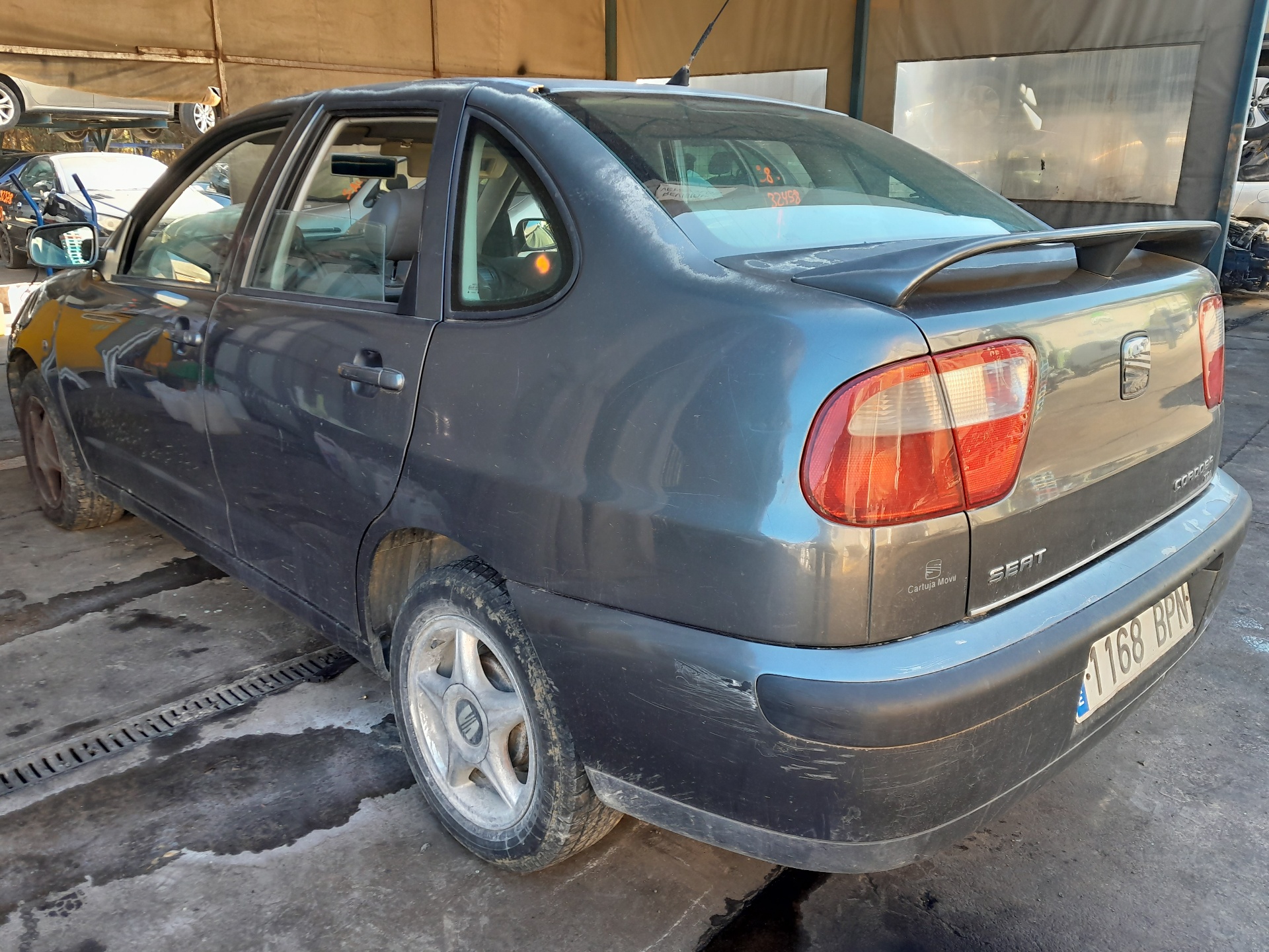 SEAT Cordoba 1 generation (1993-2003) Bakre höger bakljuslampa 6K5945092F 24139377