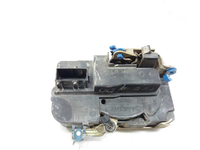 PEUGEOT Partner 1 generation (1996-2012) Front Right Door Lock 9136J6 18393492