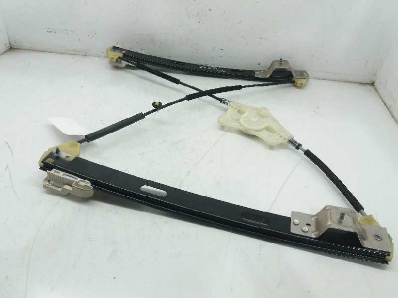 SEAT Leon 3 generation (2012-2020) Front Right Door Window Regulator 5F4837462D 18368541