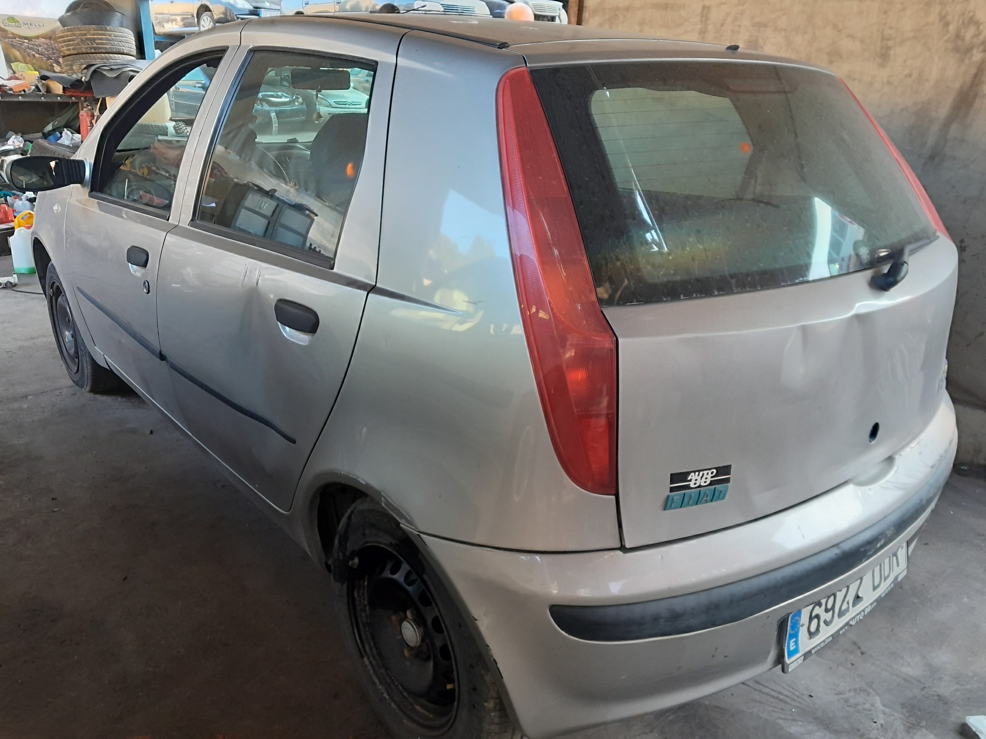 FIAT Punto 3 generation (2005-2020) Крыло переднее левое 46525315 22338685