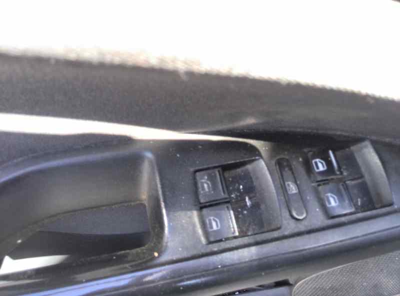 SEAT Toledo 3 generation (2004-2010) Front Right Wheel Hub 1K0407256T 22131050