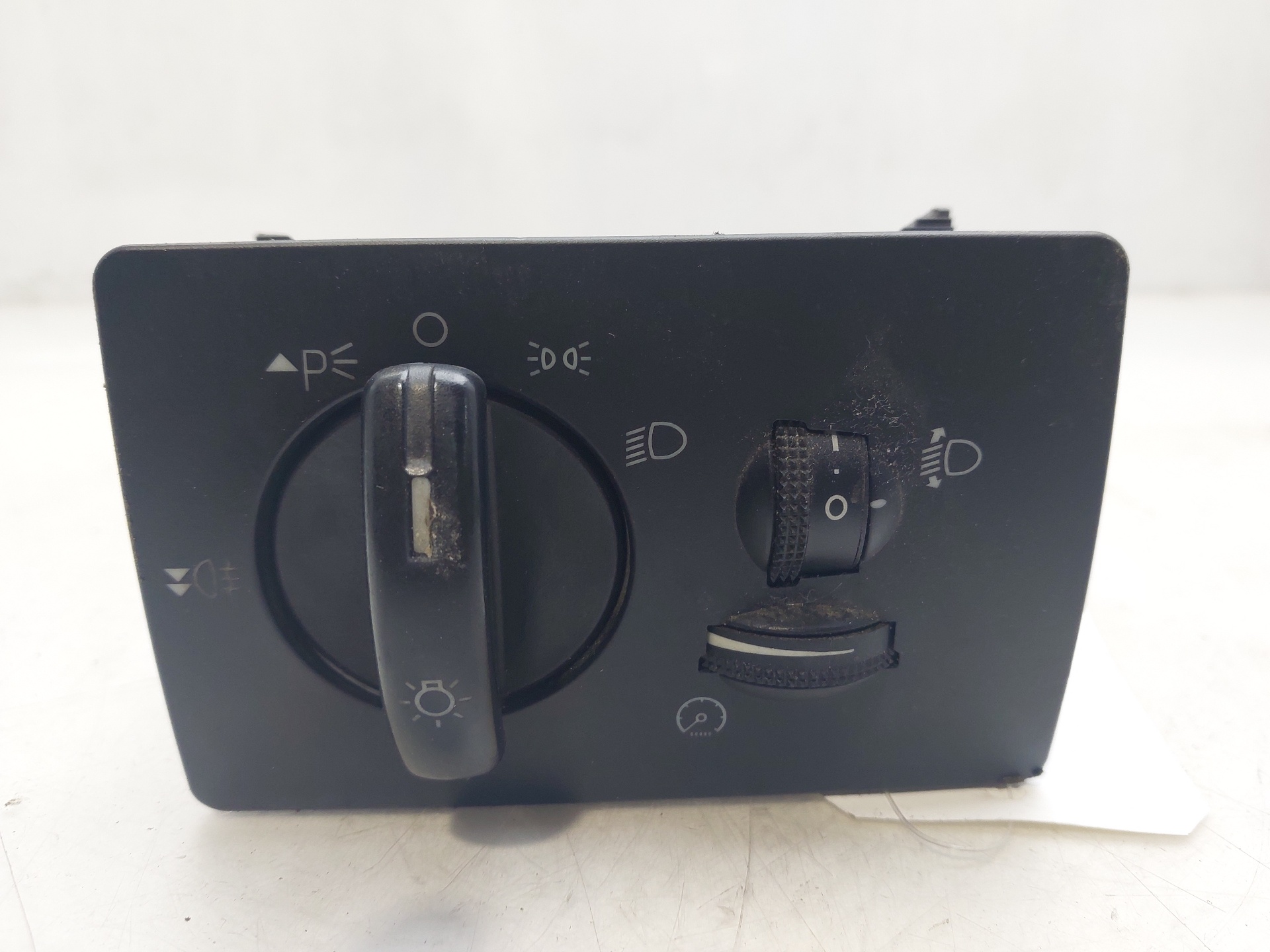 FORD Focus 2 generation (2004-2011) Headlight Switch Control Unit 4M5T13A024AA 24760461