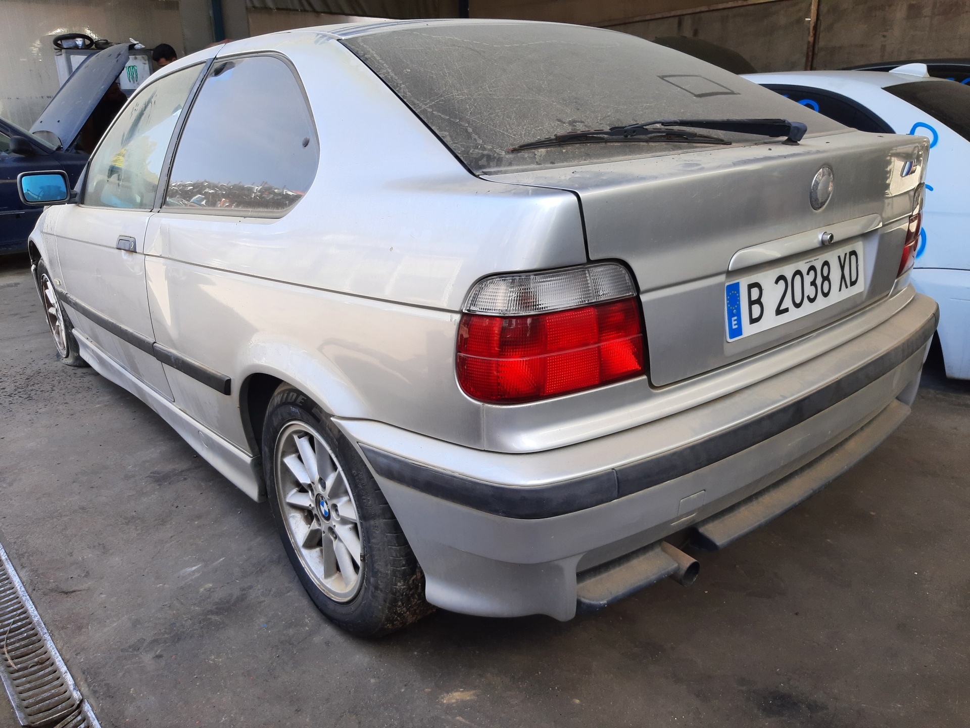 BMW 3 Series E36 (1990-2000) Variklio galva 194E1 25195713