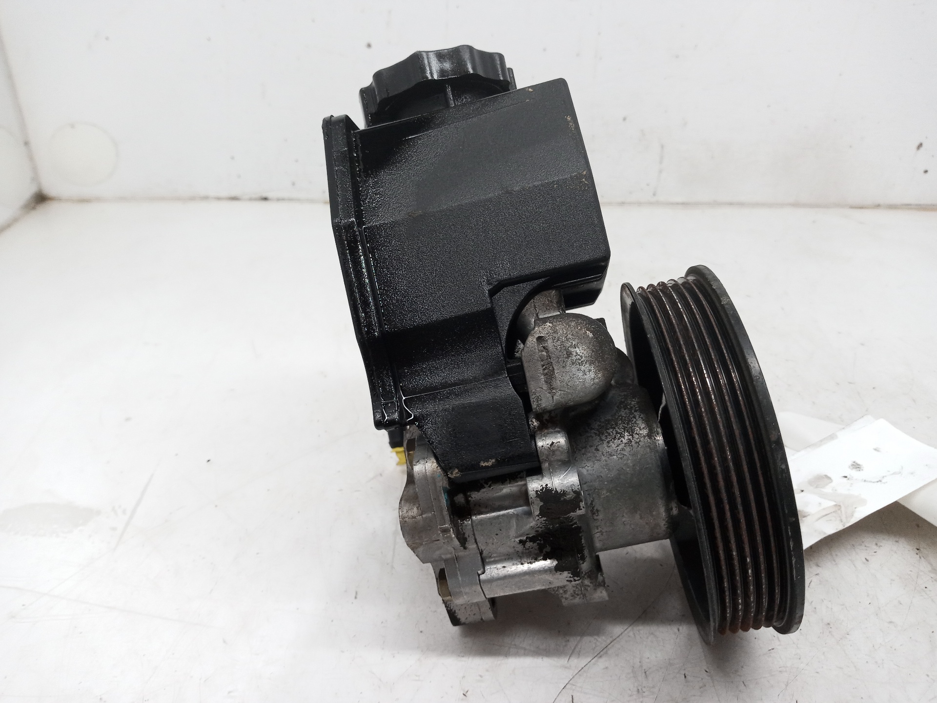 MERCEDES-BENZ C-Class W203/S203/CL203 (2000-2008) Power Steering Pump A0024668401 24112112