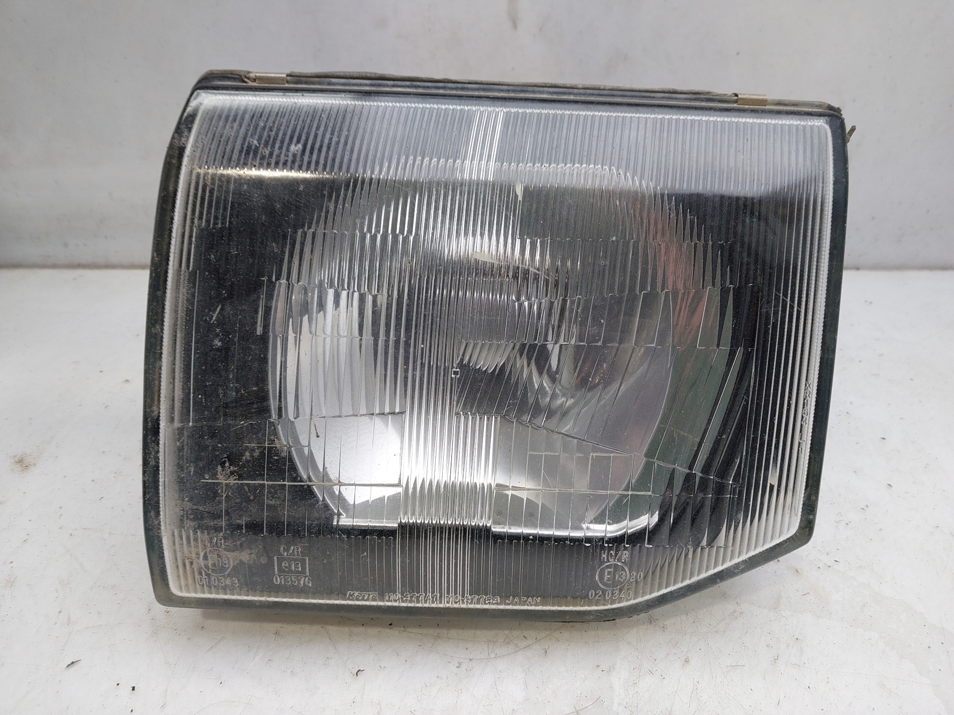 MITSUBISHI Pajero 2 generation (1991-1999) Front Left Headlight 11037747 24150988