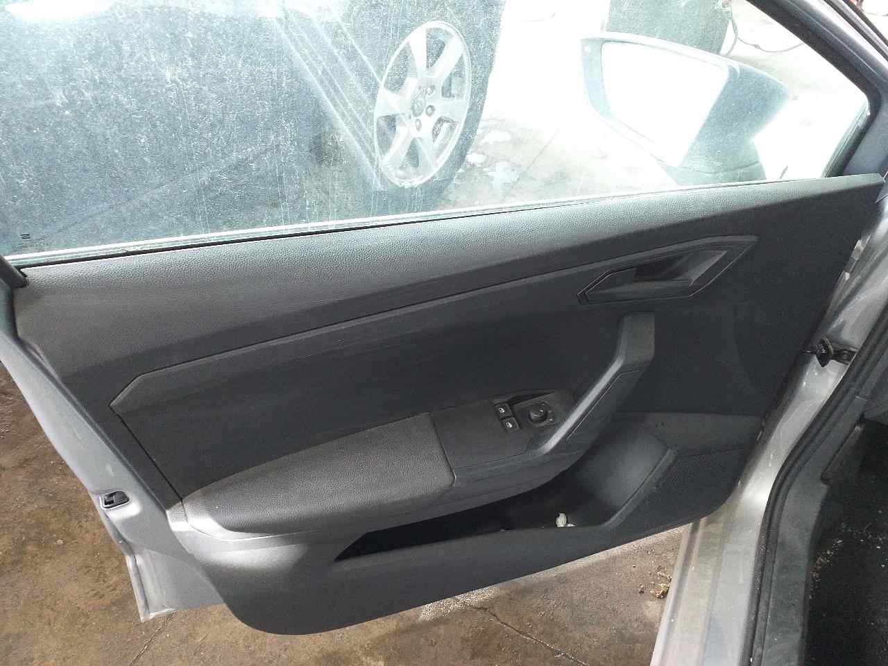 SEAT Alhambra 2 generation (2010-2021) Front Left Door Window Regulator Motor 2Q1959881 18654605