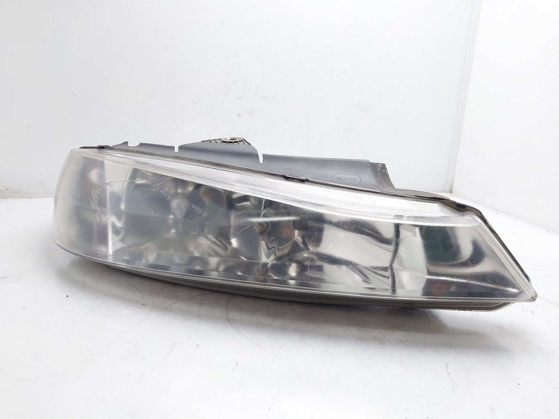 PEUGEOT 406 1 generation (1995-2004) Front Right Headlight 9630423177 24758145