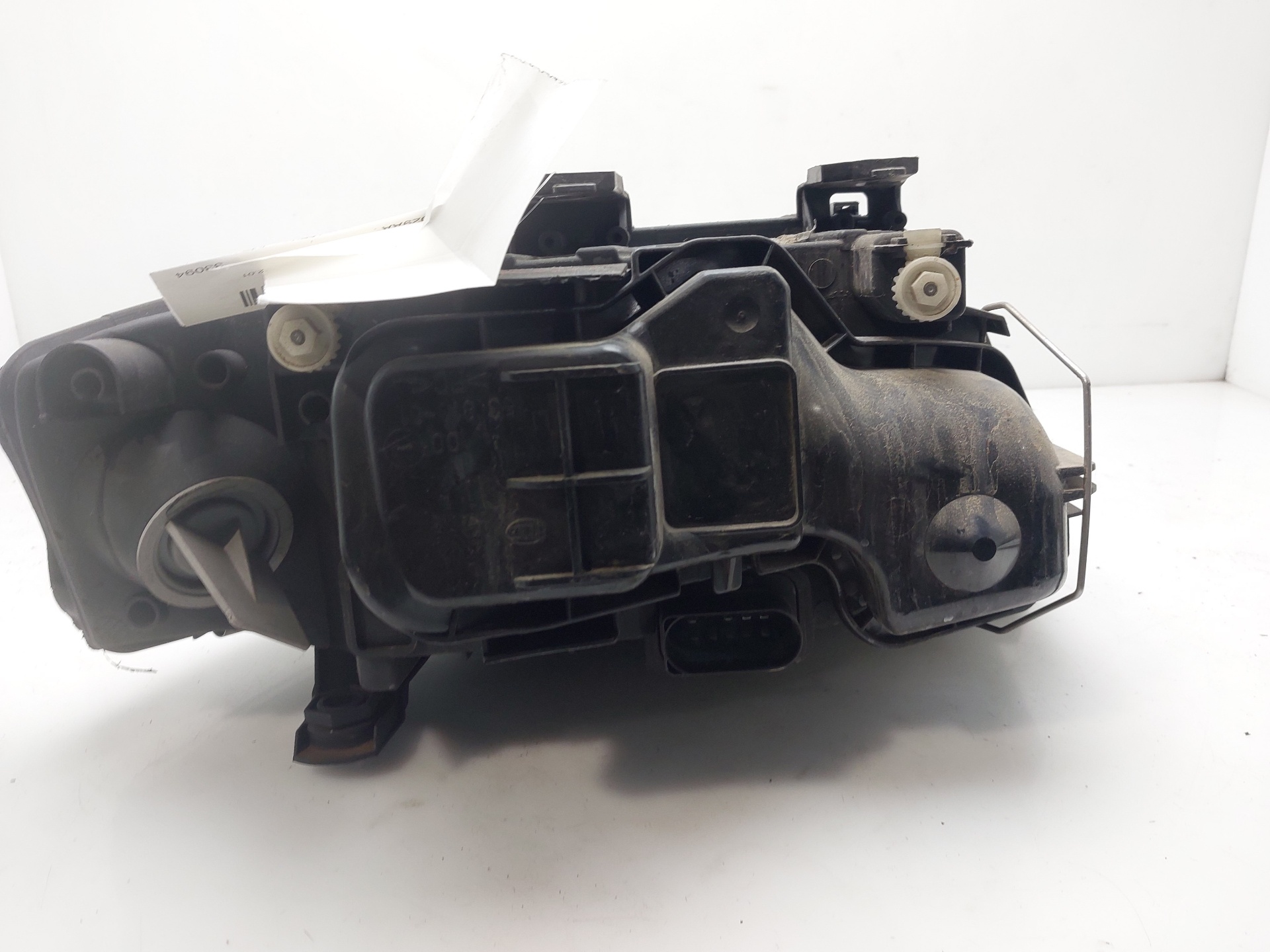 NISSAN A6 C5/4B (1997-2004) Front Left Headlight 4B0941029AA 24759605