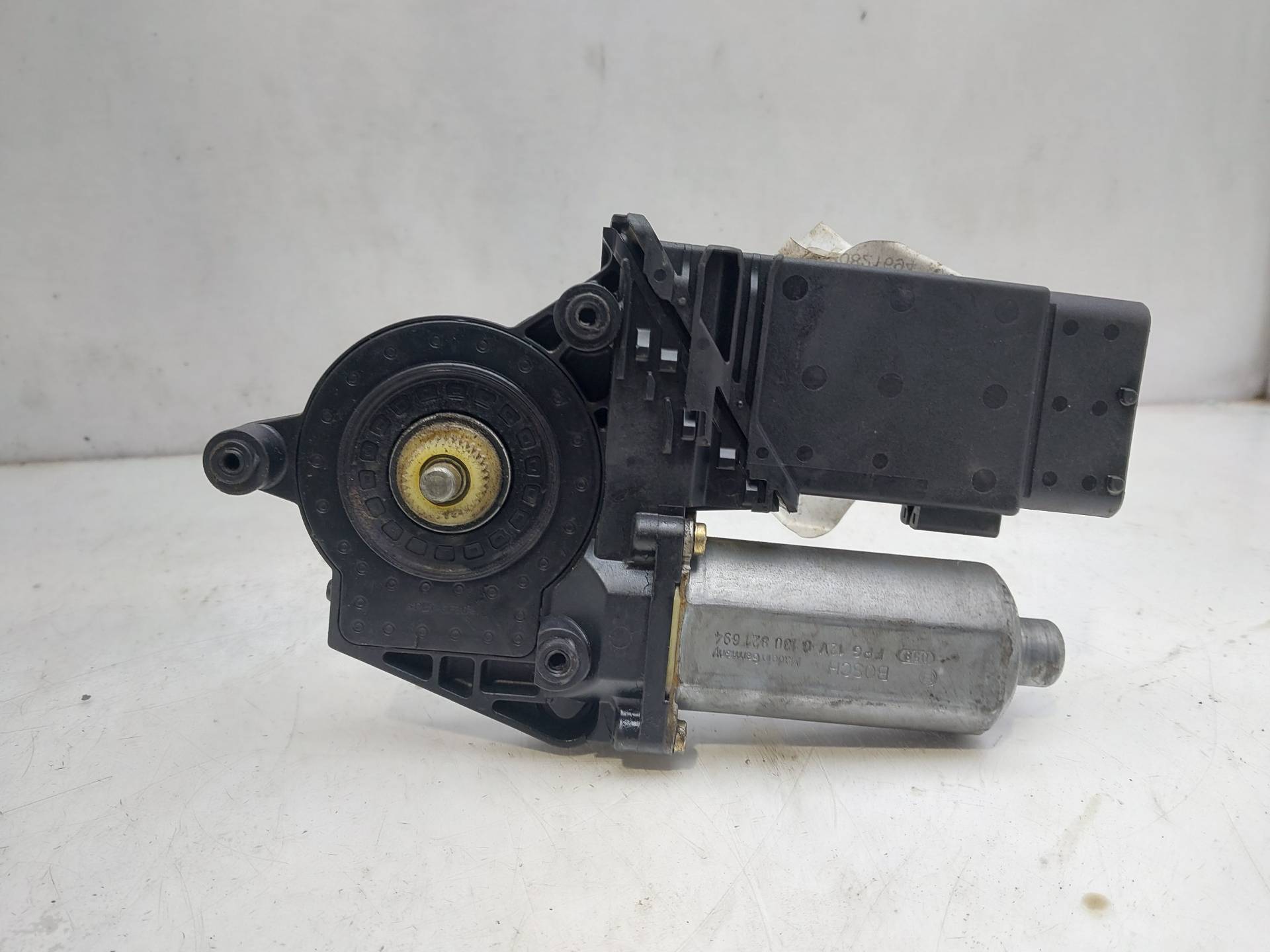 VOLKSWAGEN Passat B5 (1996-2005) Front Right Door Window Control Motor 0130821694 24060588