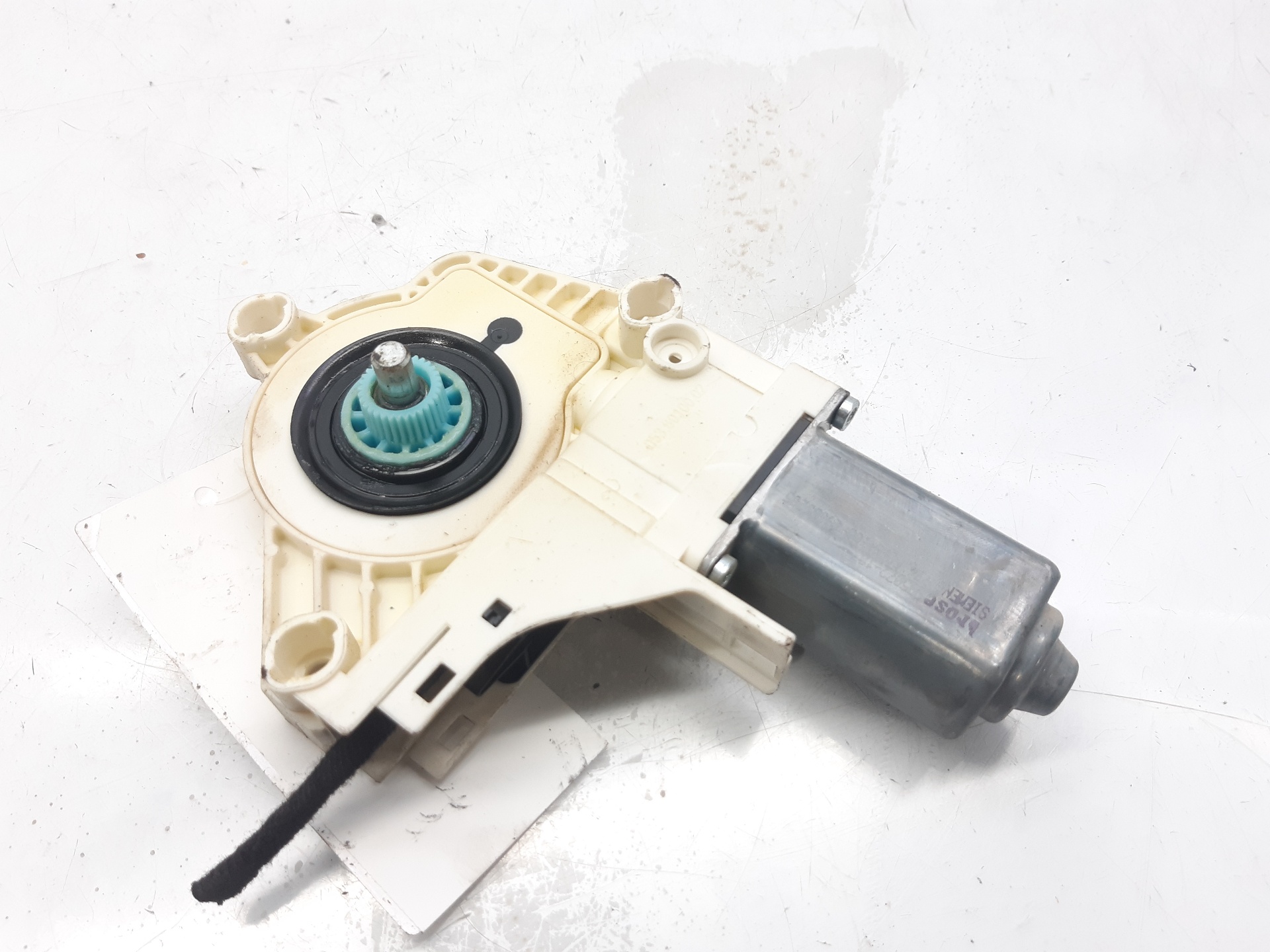 LAND ROVER Range Rover Sport 1 generation (2005-2013) Rear Left Door Window Control Motor CVR000060 18589529