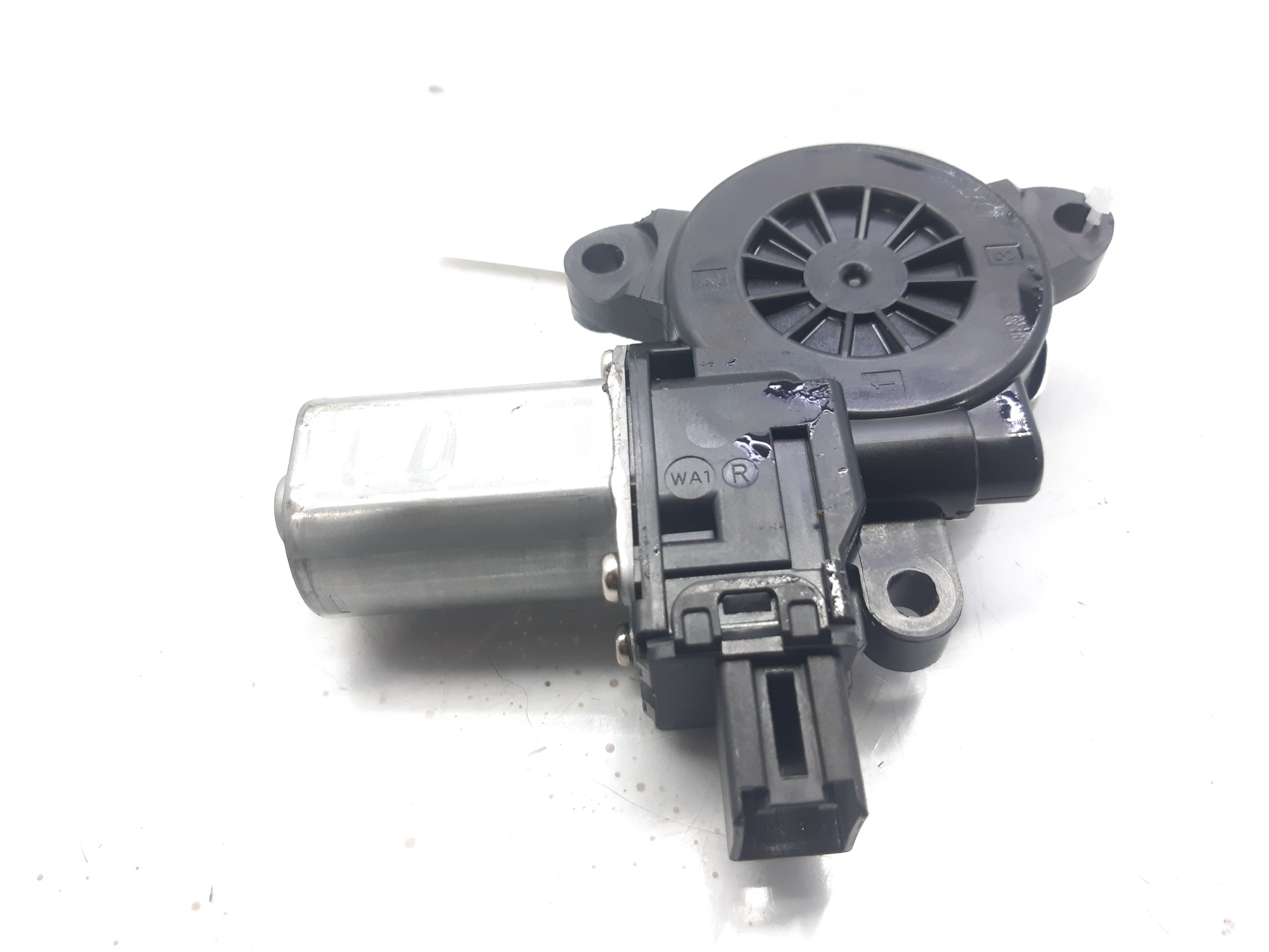 MAZDA CX-3 1 generation (2015-2024) Moteur de commande de vitre de porte avant droite BHN95858X 24949810