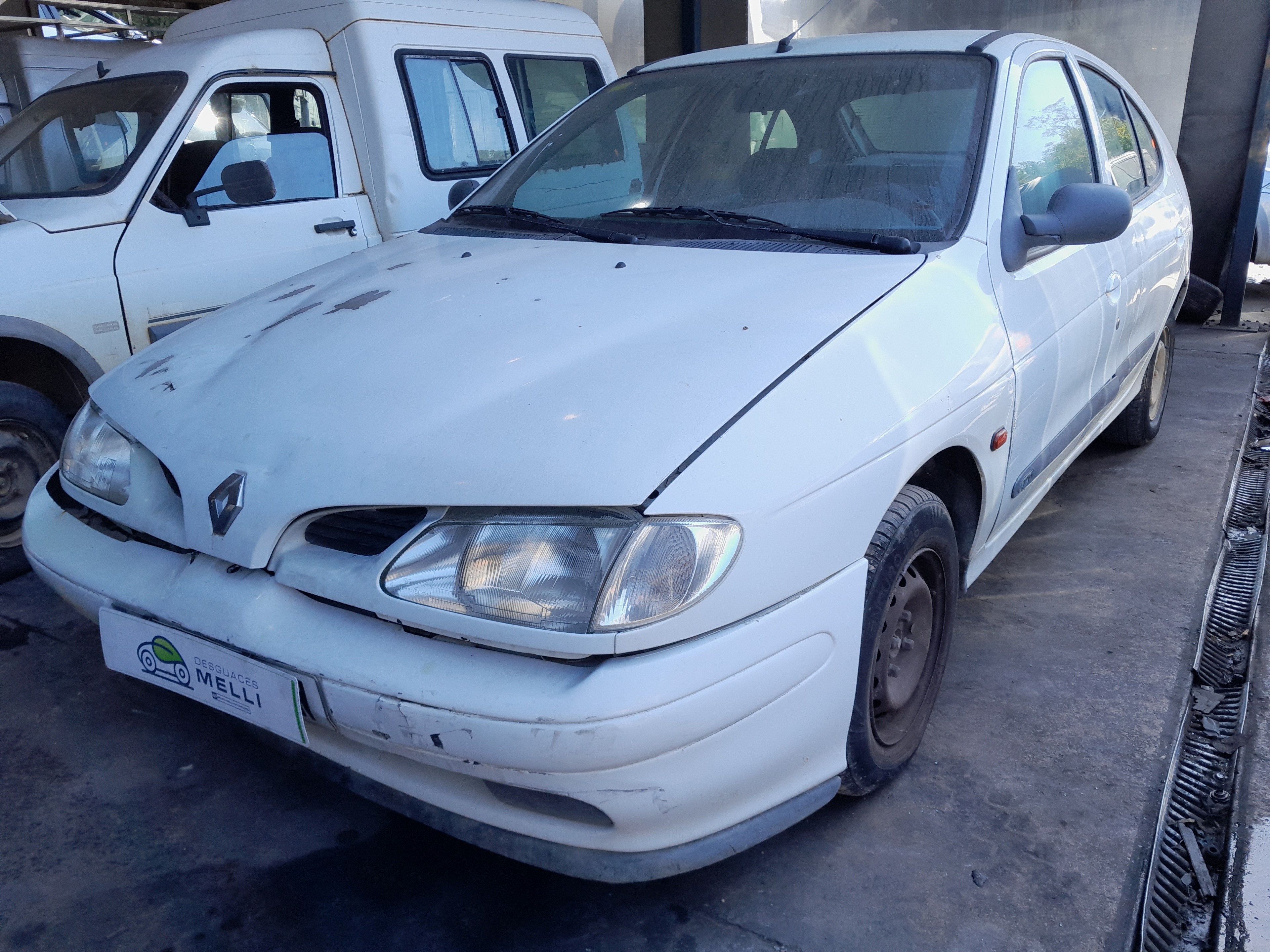 KIA Megane 1 generation (1995-2003) Подрулевой переключатель 7700428209 24139109