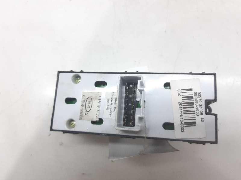 HYUNDAI i40 VF (1 generation) (2011-2020) Front Left Door Window Switch 935703Z000 24081514