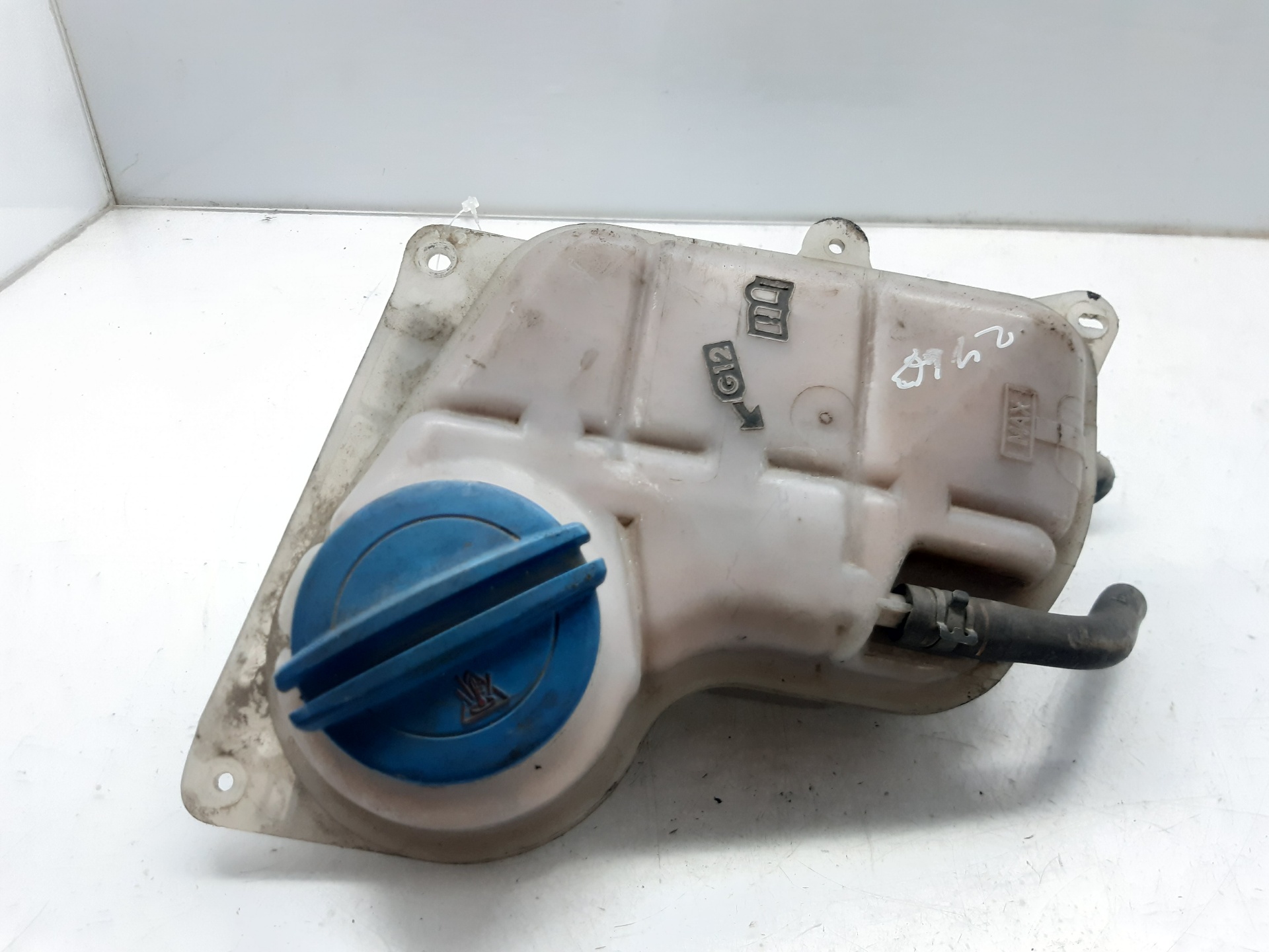 VOLKSWAGEN Passat B5 (1996-2005) Expansion Tank 8D0121403L 24932373